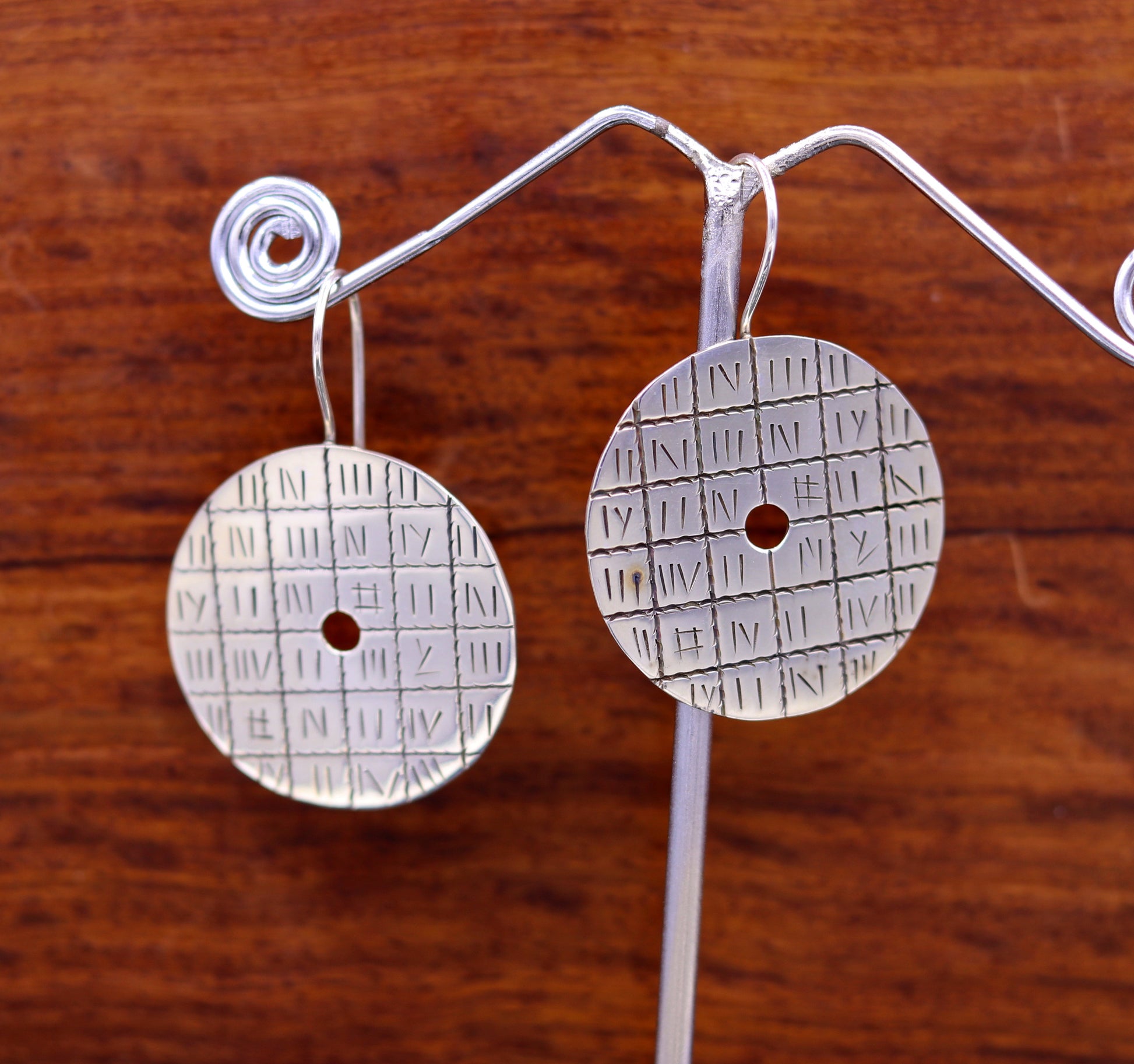 925 sterling silver gorgeous design hoops earrings tribal jewelry stylish modern women's gifting jewelry s601 - TRIBAL ORNAMENTS