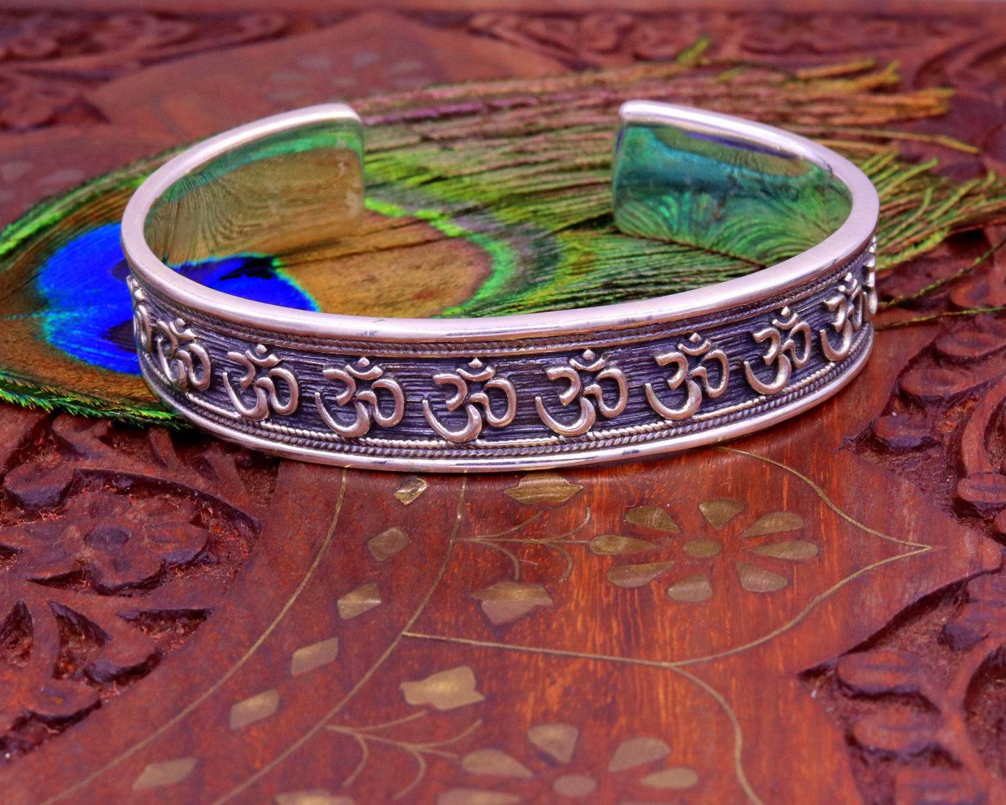925 sterling silver handmade 'Aum' Mantra adjustable bangle bracelet kada, solid silver men's women's gifting jewelry from india cuff49 - TRIBAL ORNAMENTS