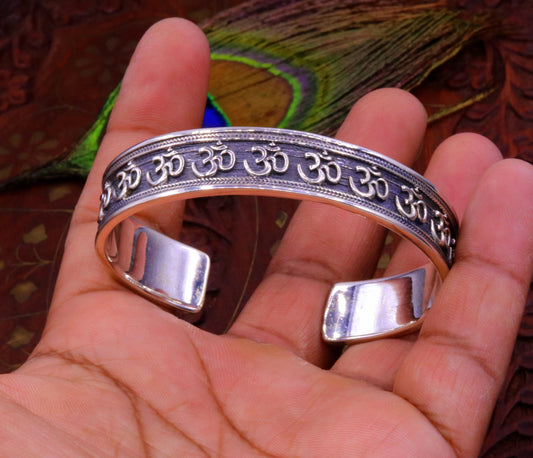 925 sterling silver handmade 'Aum' Mantra adjustable bangle bracelet kada, solid silver men's women's gifting jewelry from india cuff49 - TRIBAL ORNAMENTS