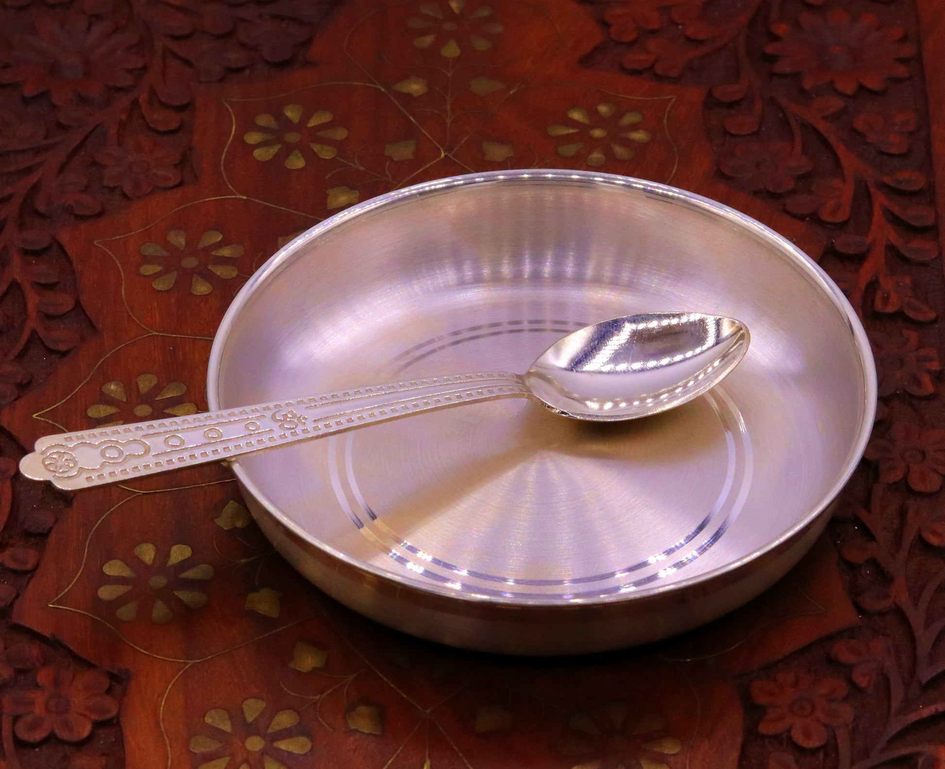 999 sterling silver handmade silver plate tray and spoon set, silver baby vessels set , silver vessels , silver utensils from india sv04 - TRIBAL ORNAMENTS