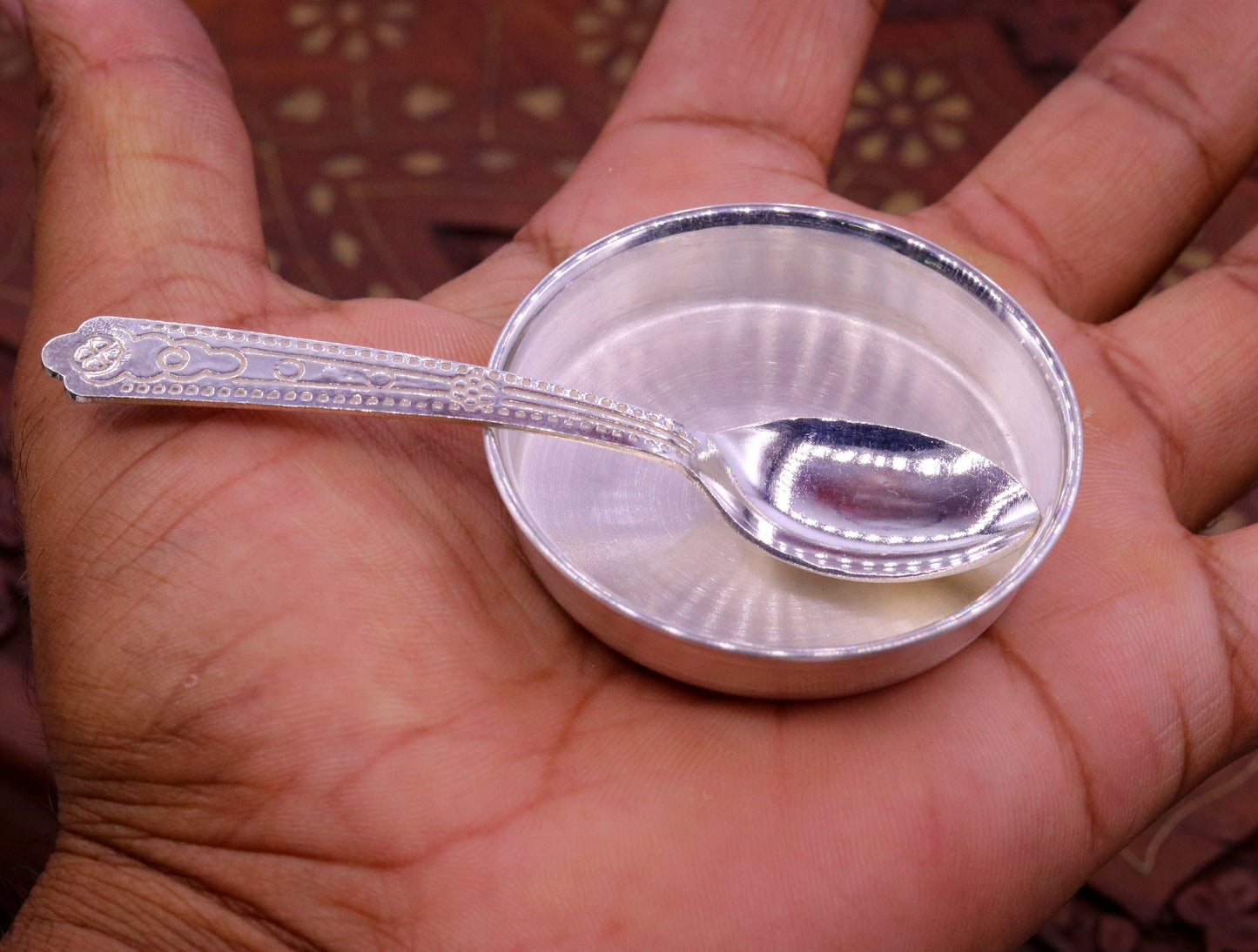 99.99 pure silver handmade silver small baby plate and spoon set, silver has antibacterial properties for stay healthy, silver vessels sv10 - TRIBAL ORNAMENTS
