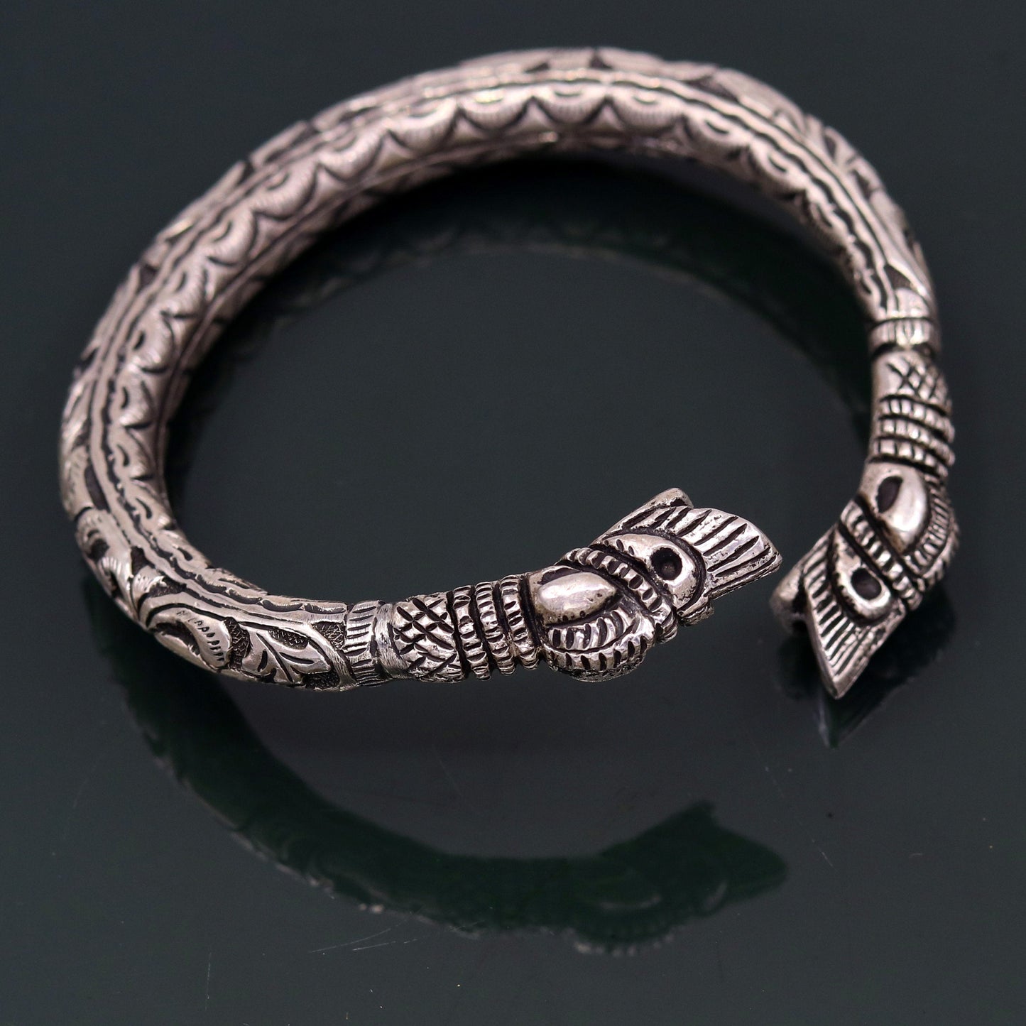 925 sterling silver handcrafted crocodile face vintage antique design chitai work bangle bracelet kada unisex ethnic tribal jewelry nsk230 - TRIBAL ORNAMENTS