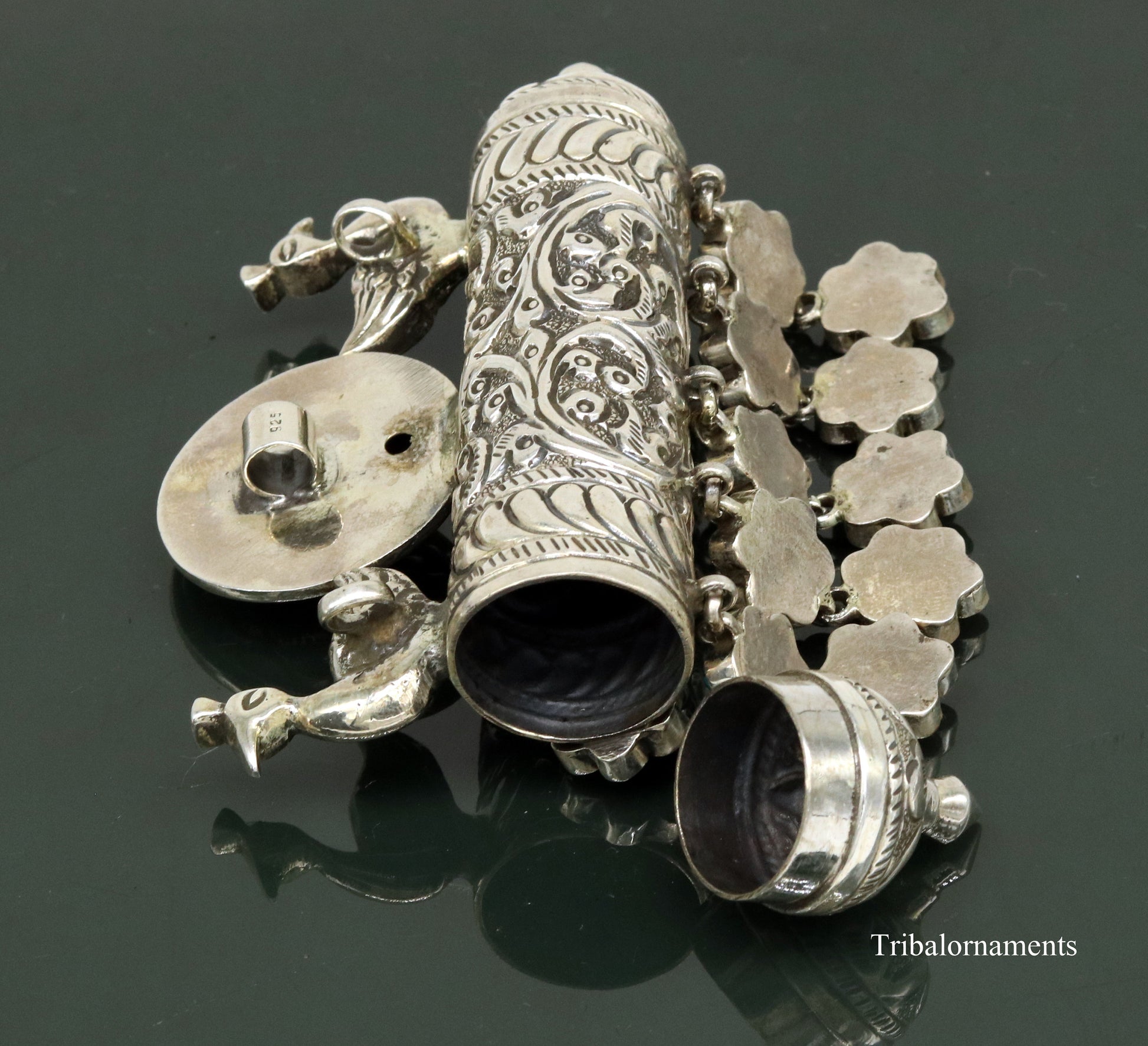 925 sterling silver handmade chitai work amulet pendant, box pendant, pendant customized stylish idol Ganesha charm jewelry  nsp383 - TRIBAL ORNAMENTS