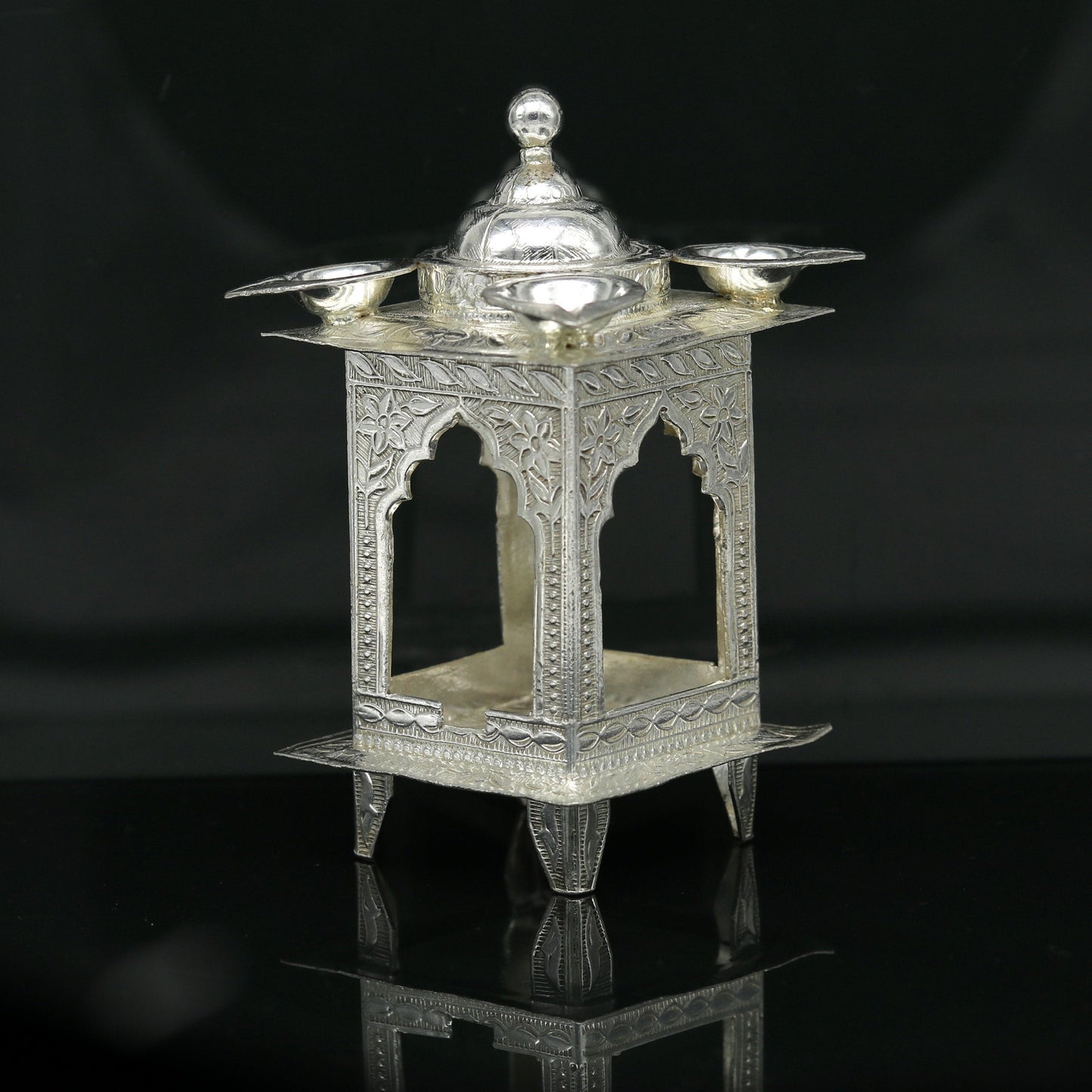 Sterling silver handmade amazing design home mini temple with oil lamp, amazing handcrafting work home decor temple art figurine sst12 - TRIBAL ORNAMENTS