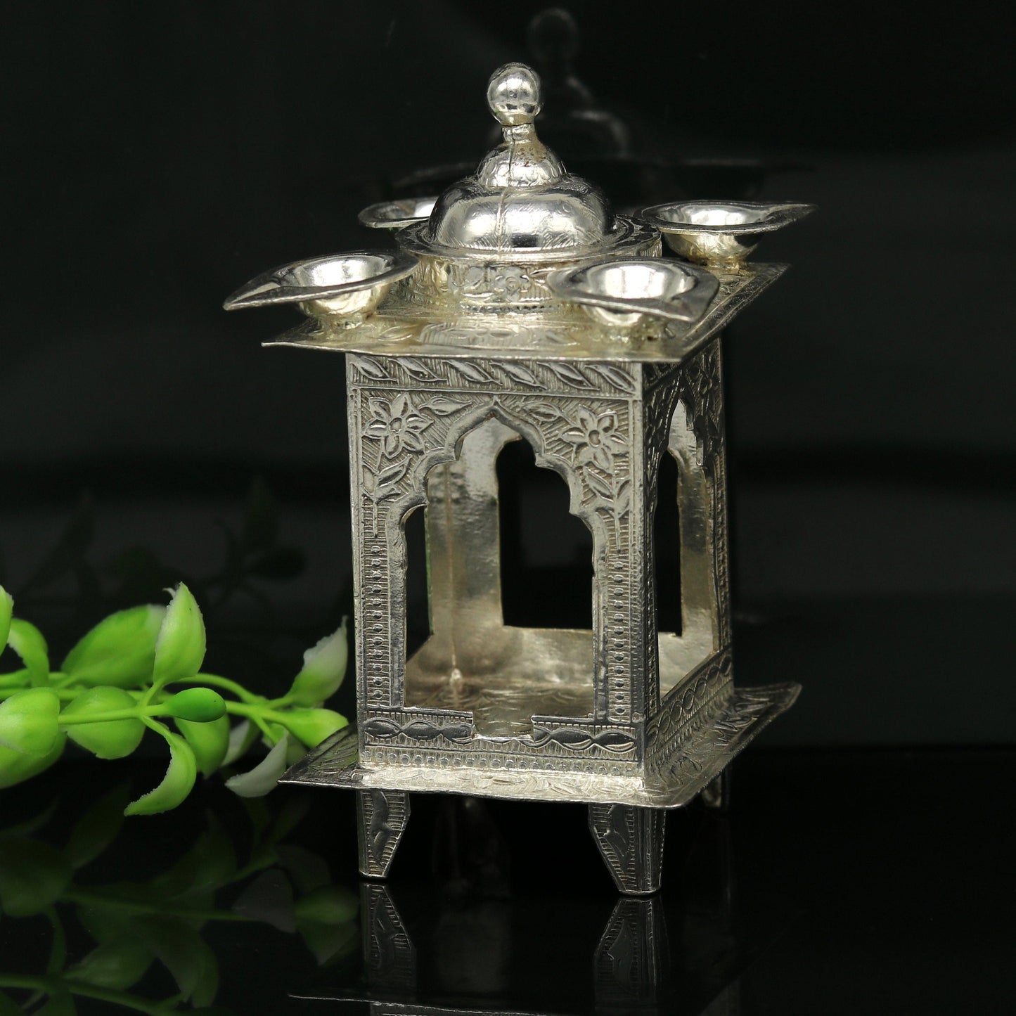 Sterling silver handmade amazing design home mini temple with oil lamp, amazing handcrafting work home decor temple art figurine sst12 - TRIBAL ORNAMENTS