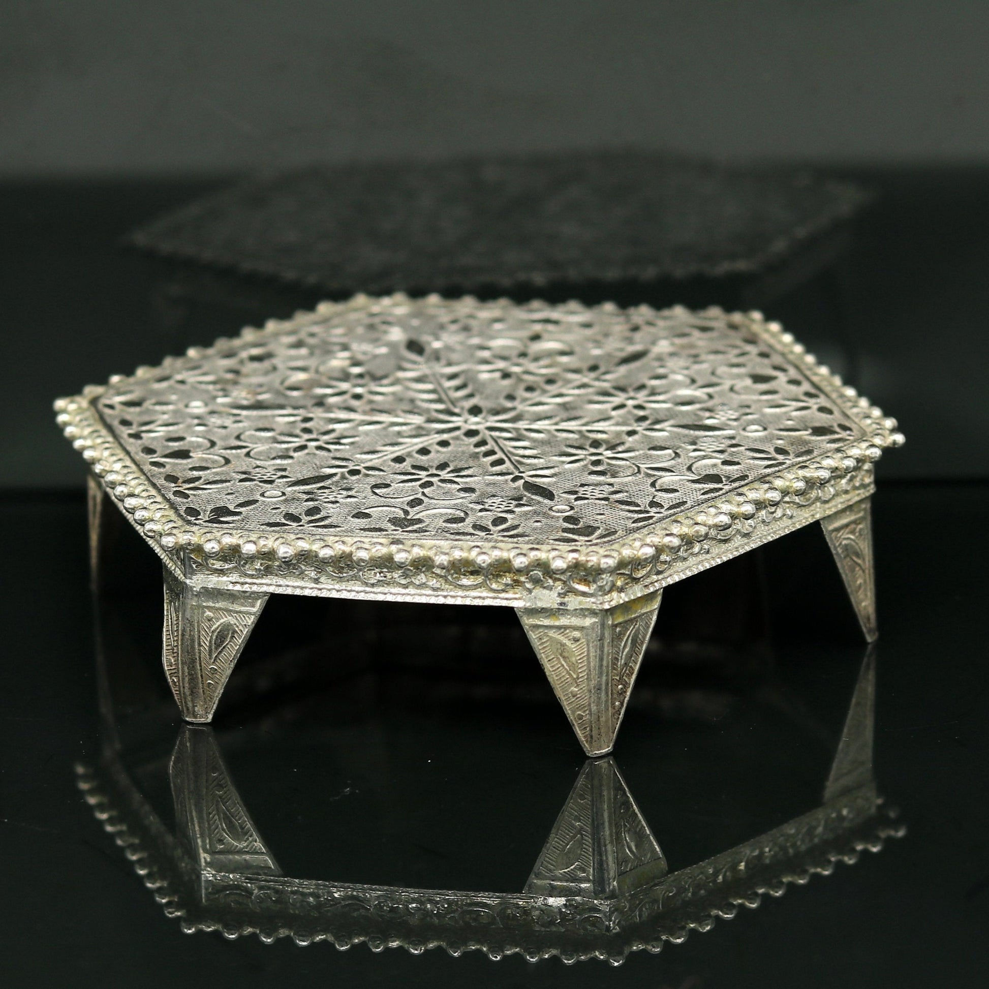 Sterling silver handmade solid silver gorgeous silver handcrafted customize mini table/bazot, excellent home puja utensils temple art nsv83 - TRIBAL ORNAMENTS