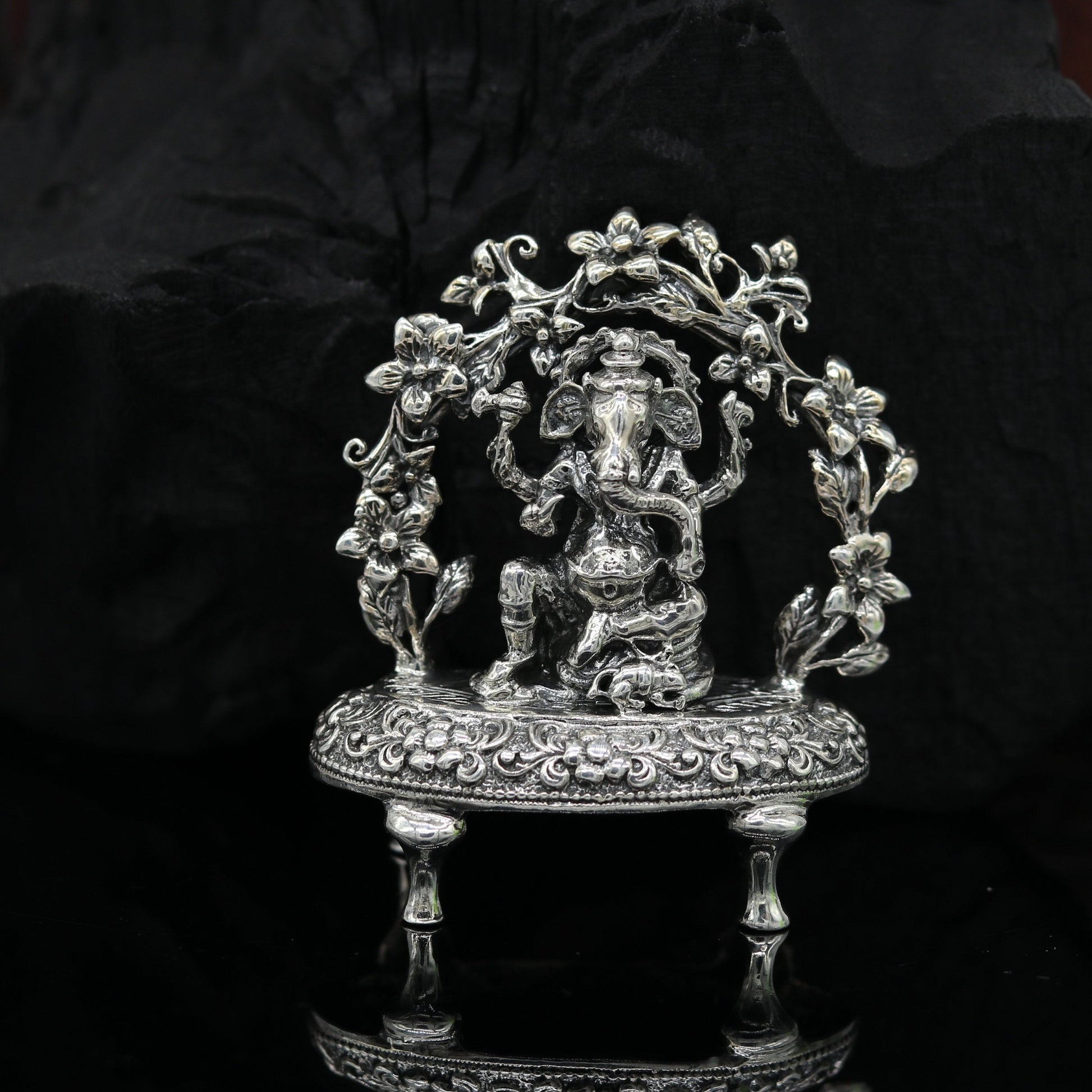 925 Sterling silver Lord Ganesh Idol, Pooja Articles, Indian Silver Idols, handcrafted Lord Ganesh statue sculpture amazing gifting art su03 - TRIBAL ORNAMENTS