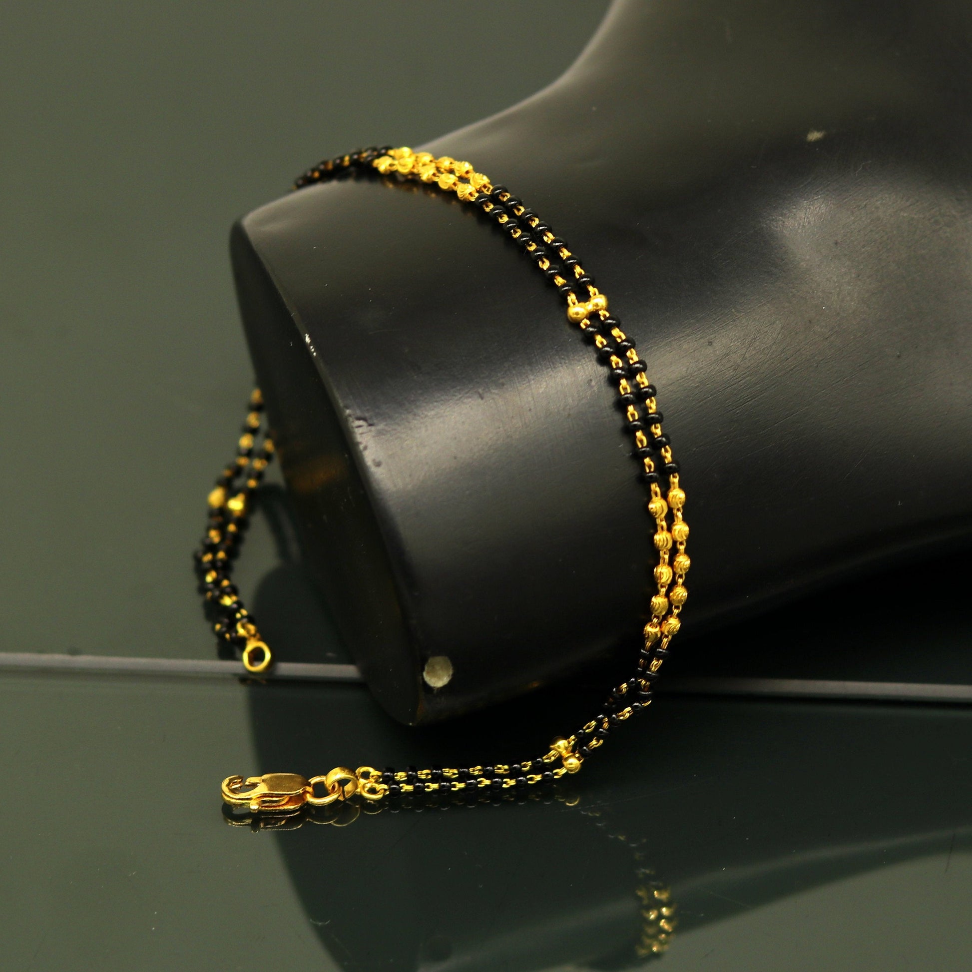 22kt yellow gold handmade gorgeous 2 Line black stone customized bracelet. awesome stylish bridesmaid personalized gifting jewelry br38 - TRIBAL ORNAMENTS