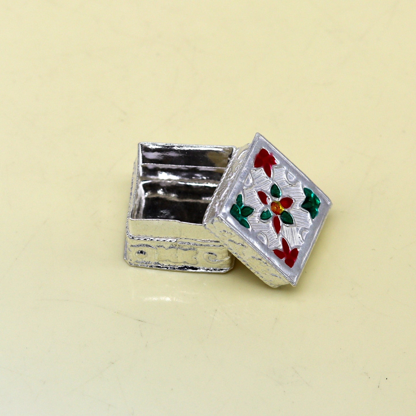 925 sterling silver handmade gorgeous small trinket box, floral enamel work casket box, mini gifting container box, silver article stb78 - TRIBAL ORNAMENTS