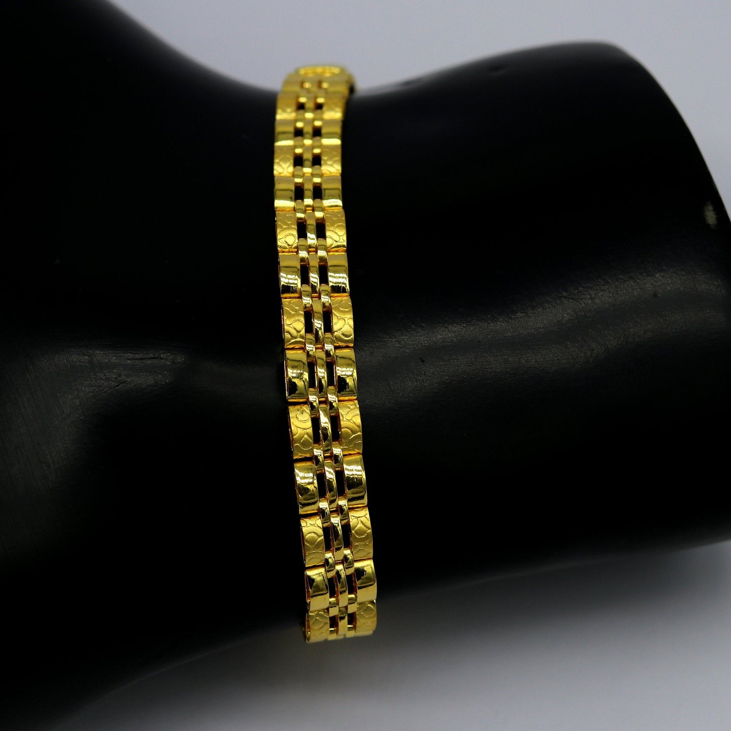 Pure 22kt yellow gold custom made diamond cut design fabulous flexible bracelet, best gift personalized gold fancy jewelry india br41 - TRIBAL ORNAMENTS