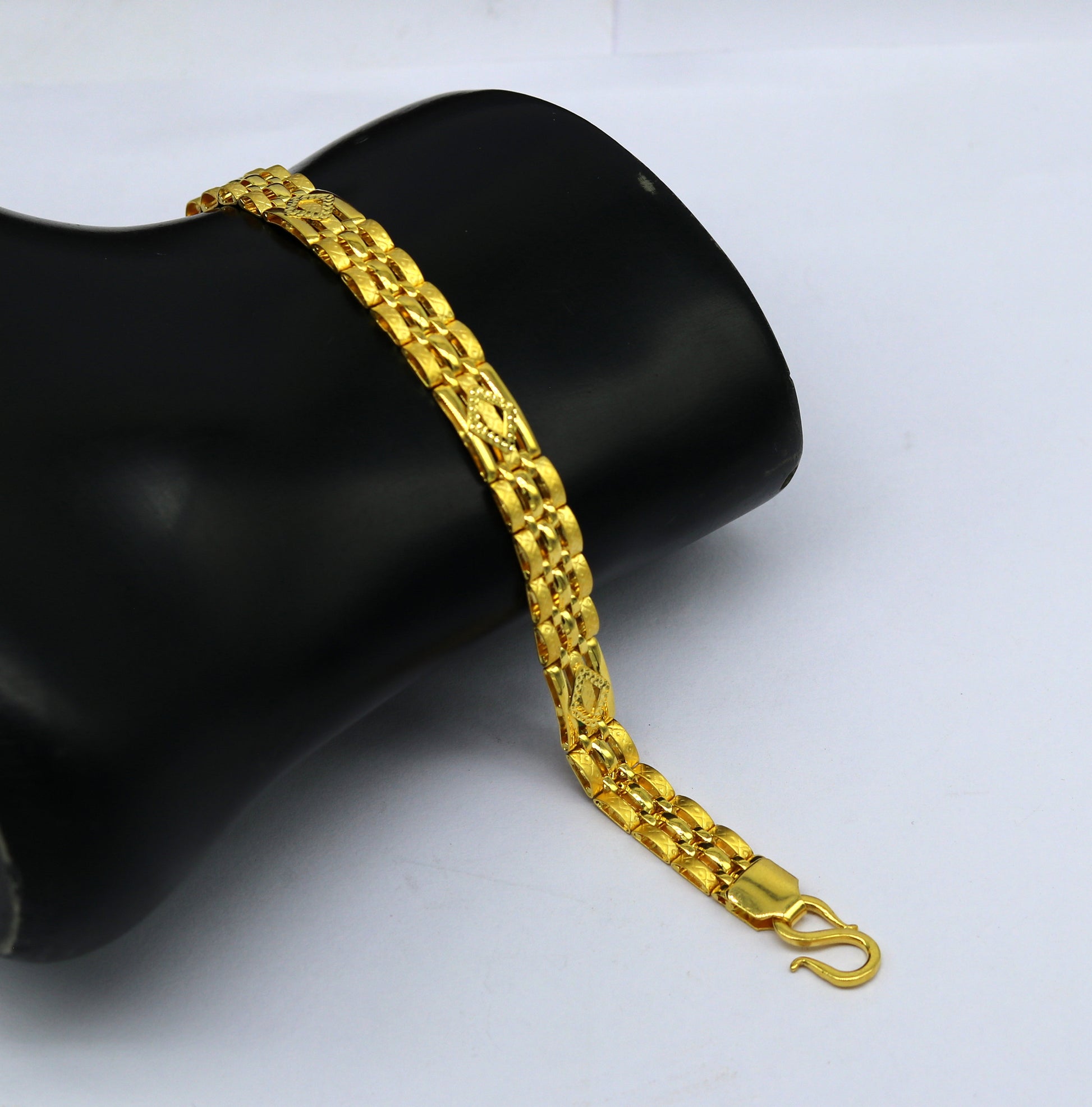 Vintage style 22kt yellow gold custom made new stylish fancy wedding anniversary bracelet, best gift for unisex, certified gold jewelry br49 - TRIBAL ORNAMENTS