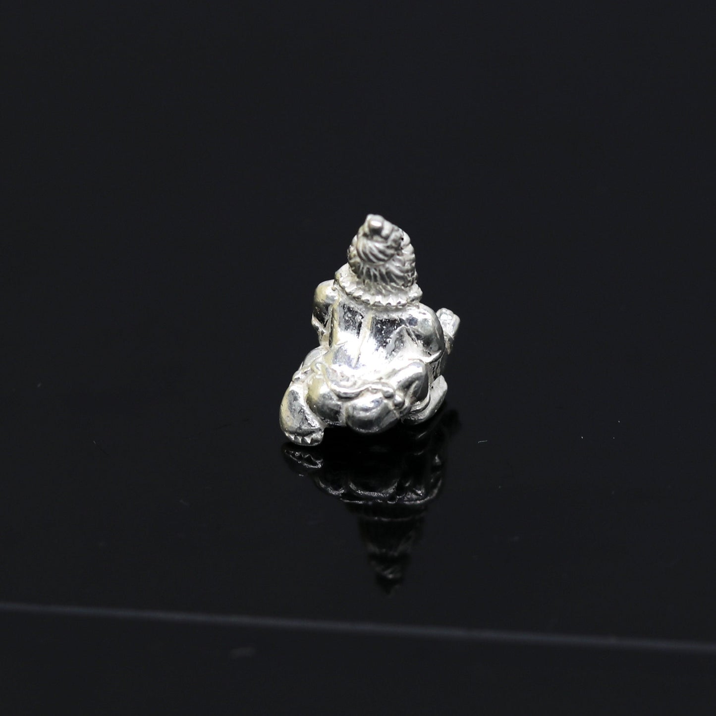Solid silver handmade customized design indian idol little krishna, Ladu Gopal, small statue sculpture home temple puja art, utensils su05 - TRIBAL ORNAMENTS