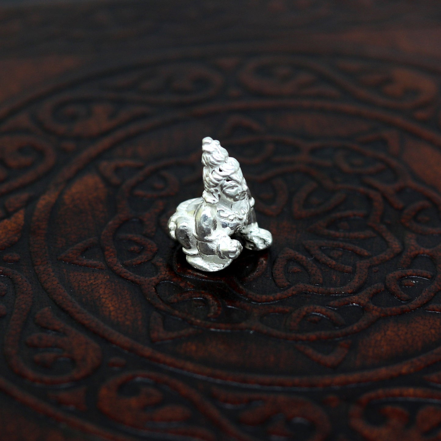 Solid silver handmade customized design indian idol little krishna, Ladu Gopal, small statue sculpture home temple puja art, utensils su05 - TRIBAL ORNAMENTS