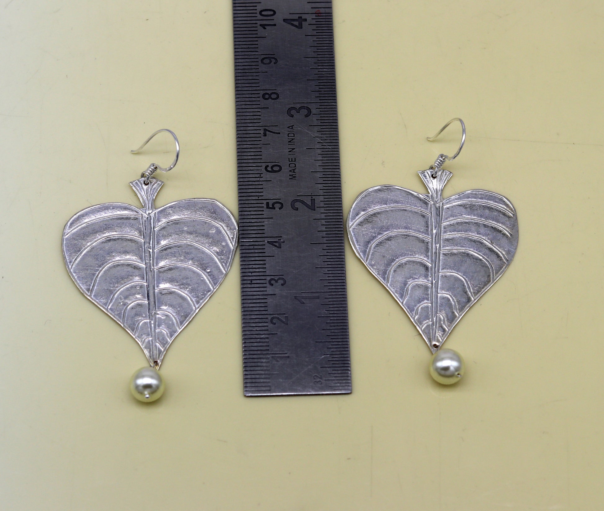925 sterling silver handmade peepal tree leaf earring with pretty hanging pearl, excellent customized hoops earring summer collection ear490 - TRIBAL ORNAMENTS