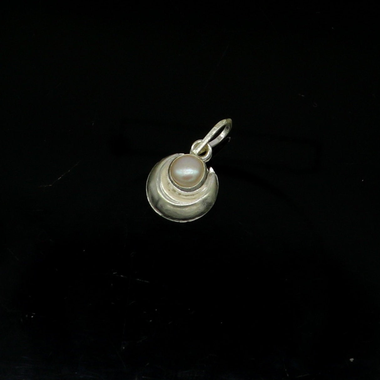 925 sterling silver excellent moon pendant with moon stone, amazing stylish baby pendant gifting kids jewelry nsp418 - TRIBAL ORNAMENTS
