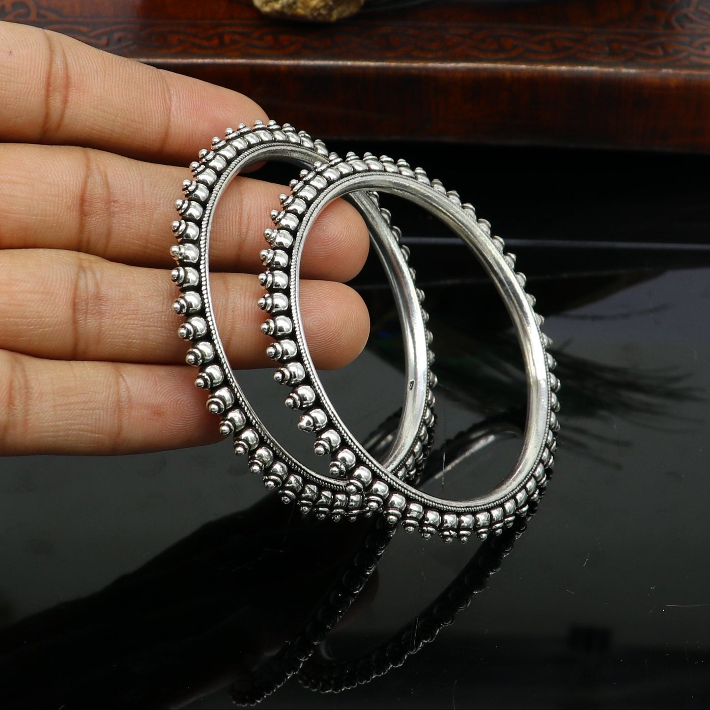 925 pure silver handmade vintage antique stylish waved beaded bangle bracelet. Gorgeous wedding brides made customized bangles nba126 - TRIBAL ORNAMENTS