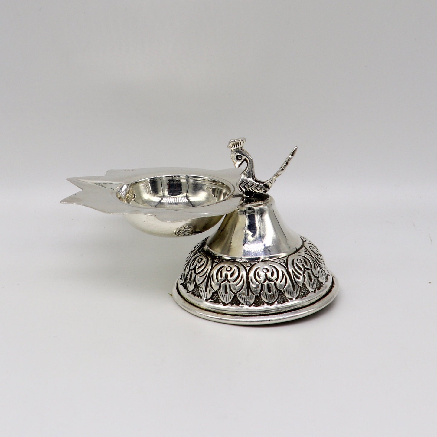 Fine 925 silver handmade kandrai work peacock design oil lamp, diya, deepak/dipak, silver utensil best gifting silver article utensils su144 - TRIBAL ORNAMENTS