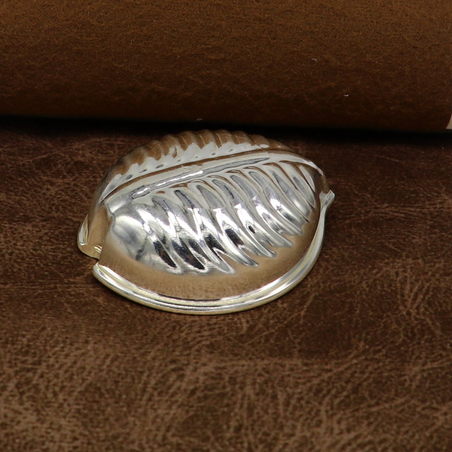 925 sterling silver handcrafted design tilak bowl, sindur bowl, kesar chandan, saffron sandal bowl, puja utensils, baby feeder article su176 - TRIBAL ORNAMENTS