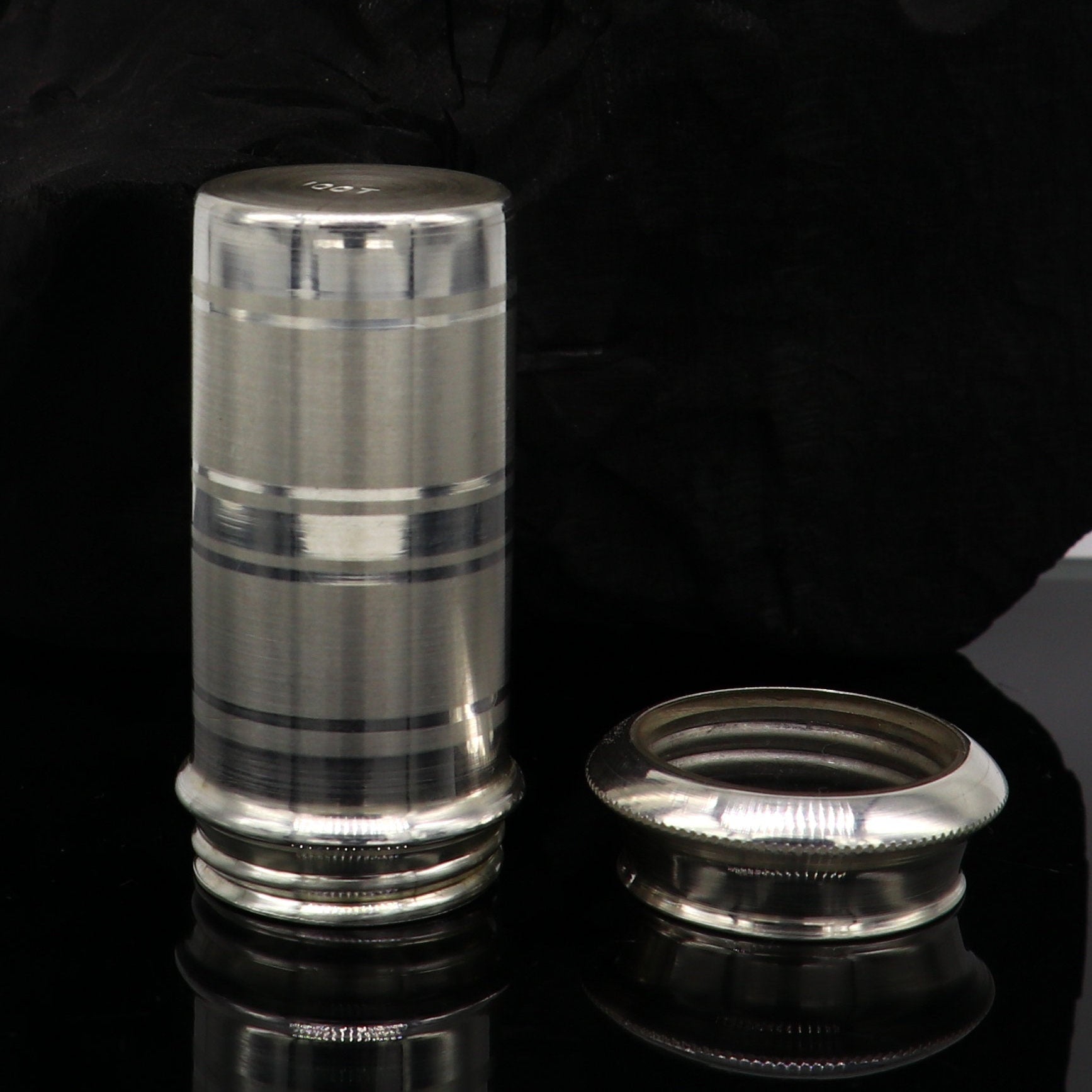 999 fine solid silver handmade small pill box, Tobacco box, storage box silver utensils, silver box, personal box men's accessories su151 - TRIBAL ORNAMENTS