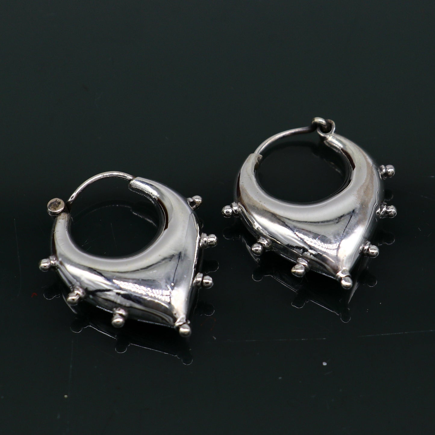 Vintage Design 925 sterling silver fabulous hoops earring, tribal kundal earring from Rajasthan India, best gifting unisex jewelry ear624 - TRIBAL ORNAMENTS