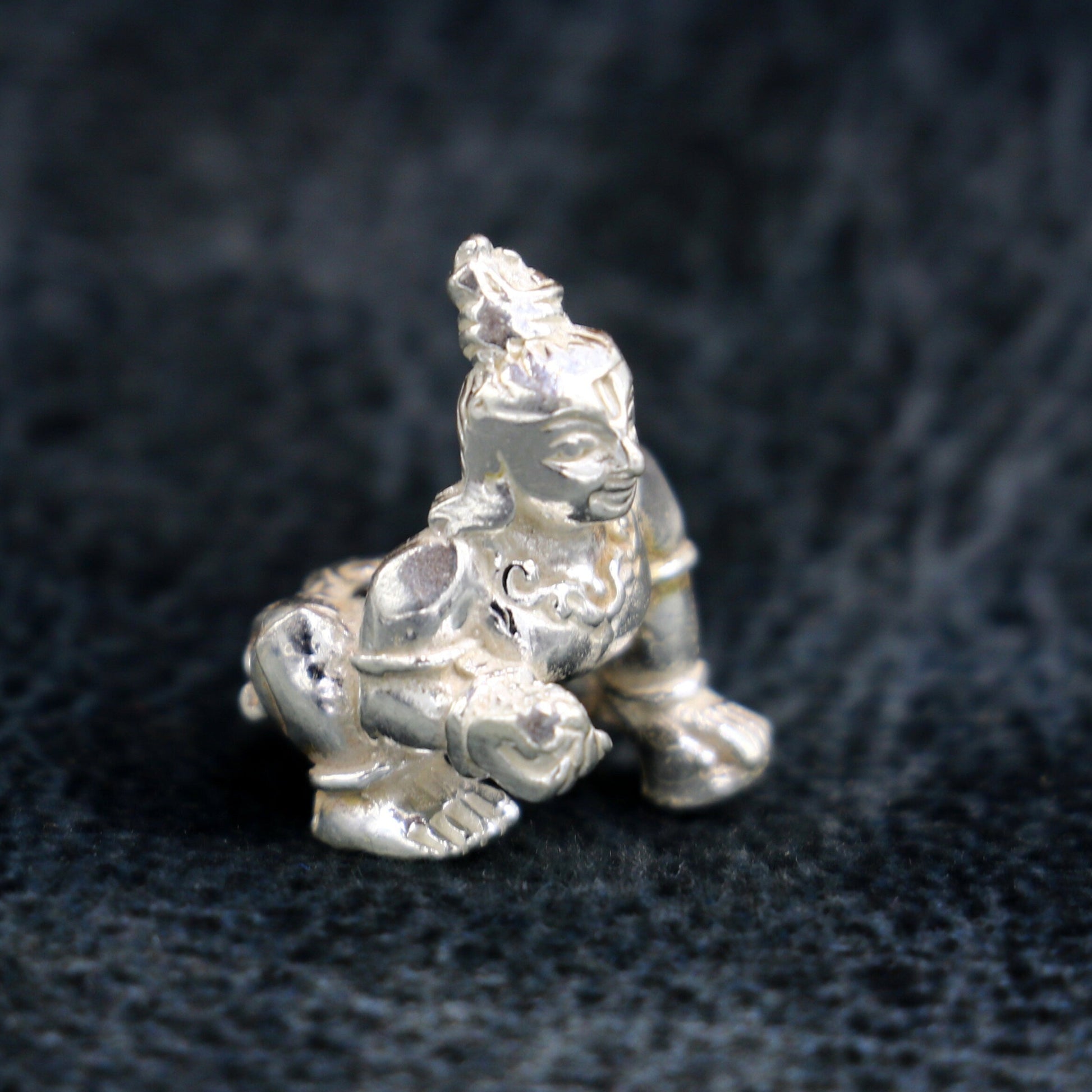 Solid silver handmade Hindu idol little Krishna, Ladu Gopal, small statue sculpture home temple Balgopal puja art, crawling krishna su198 - TRIBAL ORNAMENTS