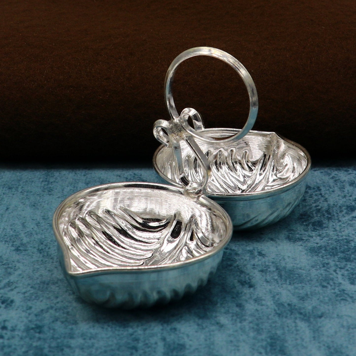 Handmade pure 925 sterling silver gorgeous leaf design stylish tilak combo mini bowl, tilak patra, puja utensils, temple article su180 - TRIBAL ORNAMENTS