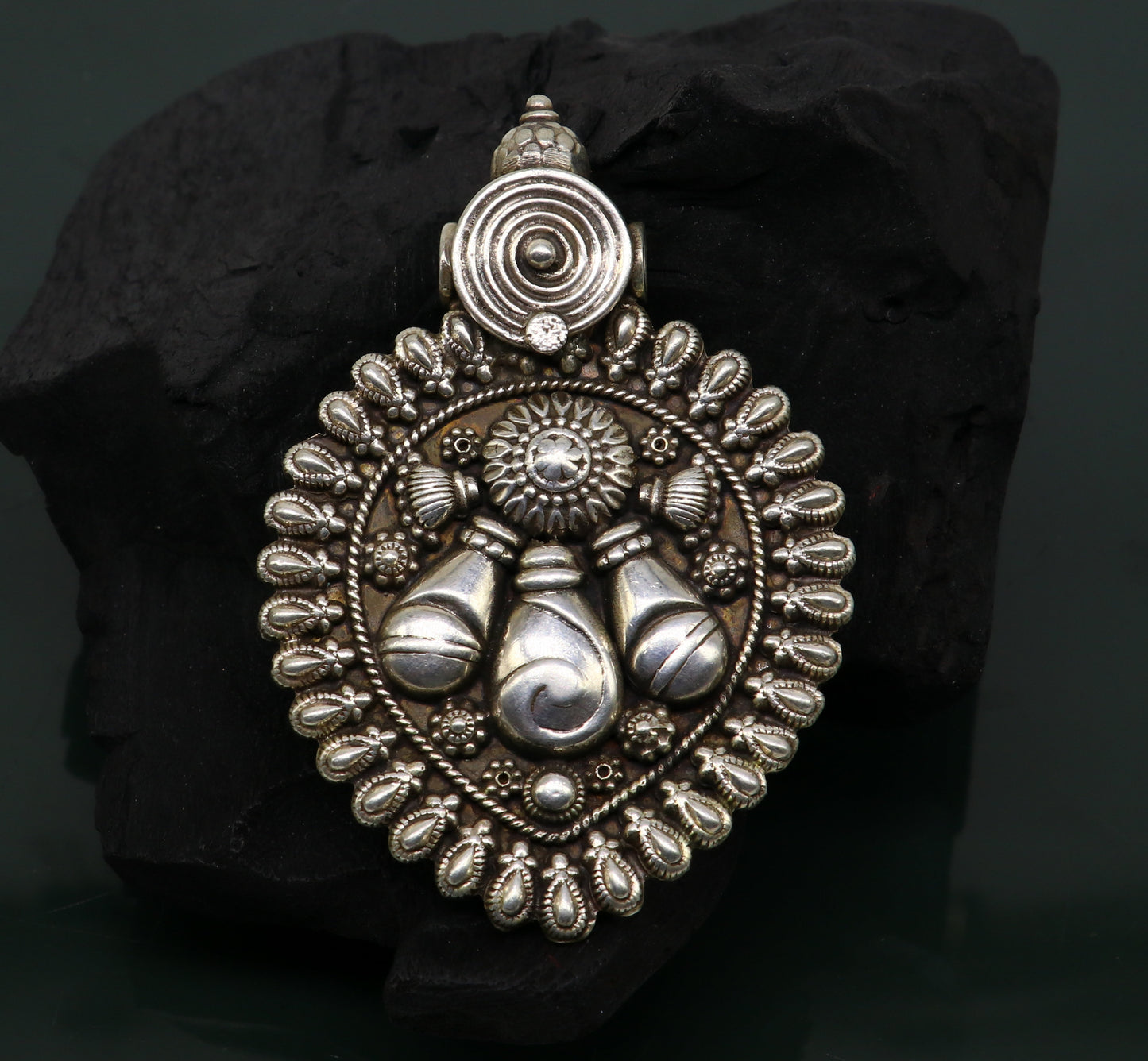 925 sterling silver handmade amazing vintage design pendant, unique handcrafted work pendant tribal Banjara ethnic bellydance jewelry nsp423 - TRIBAL ORNAMENTS