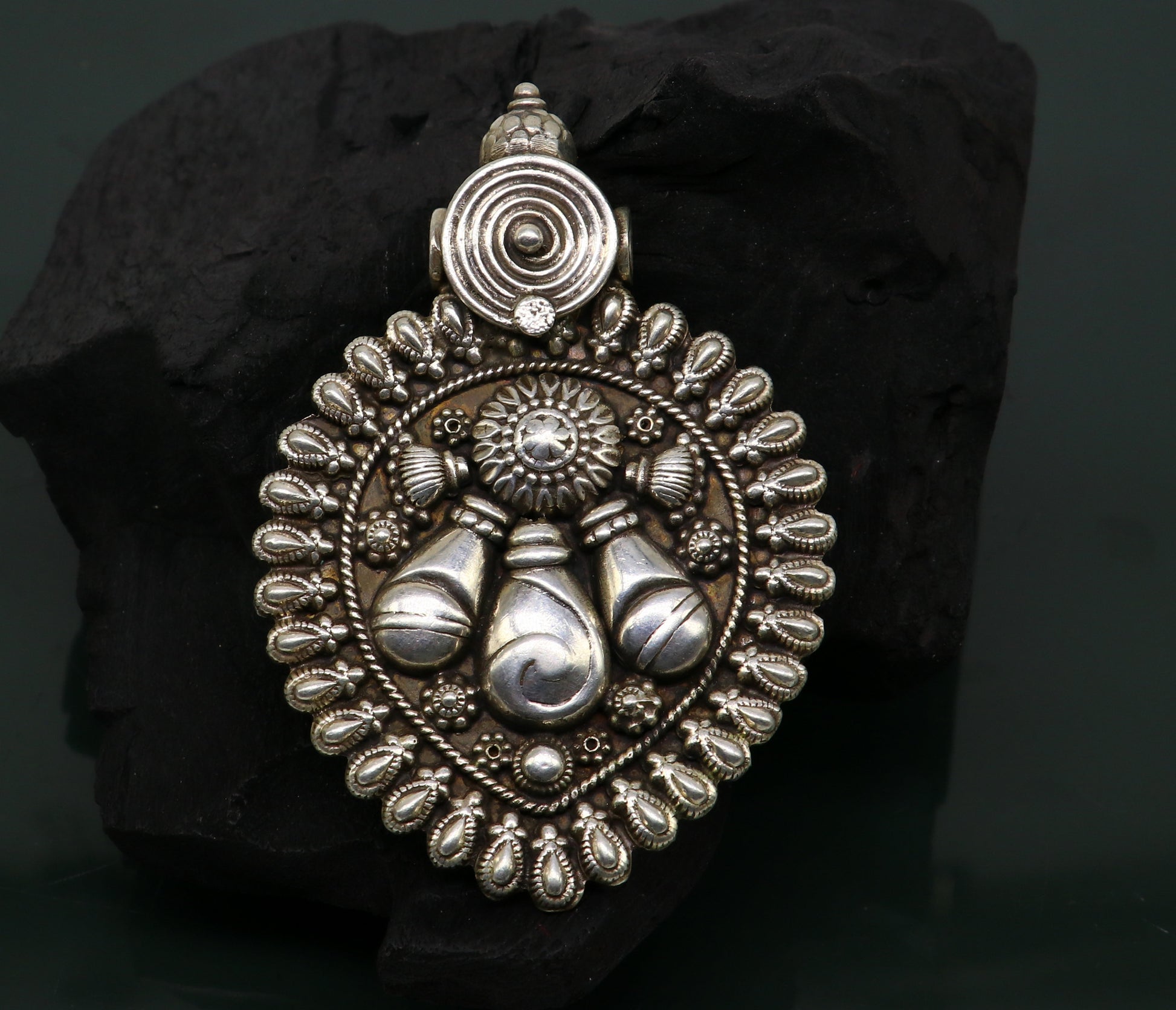 925 sterling silver handmade amazing vintage design pendant, unique handcrafted work pendant tribal Banjara ethnic bellydance jewelry nsp423 - TRIBAL ORNAMENTS