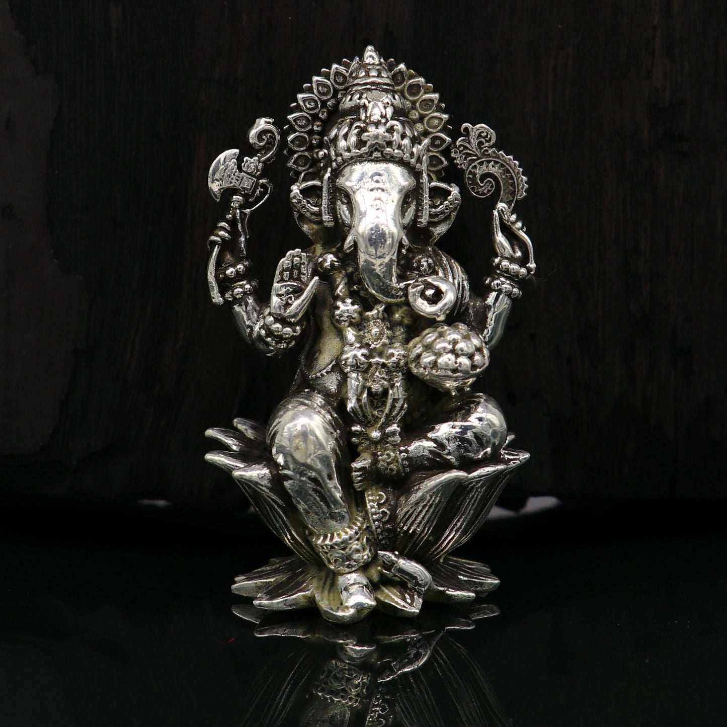 925 Sterling silver Lord Ganesh Idol, Pooja Articles, Silver Idols Figurine, handcrafted Lord Ganesh statue sculpture gifting art su213 - TRIBAL ORNAMENTS