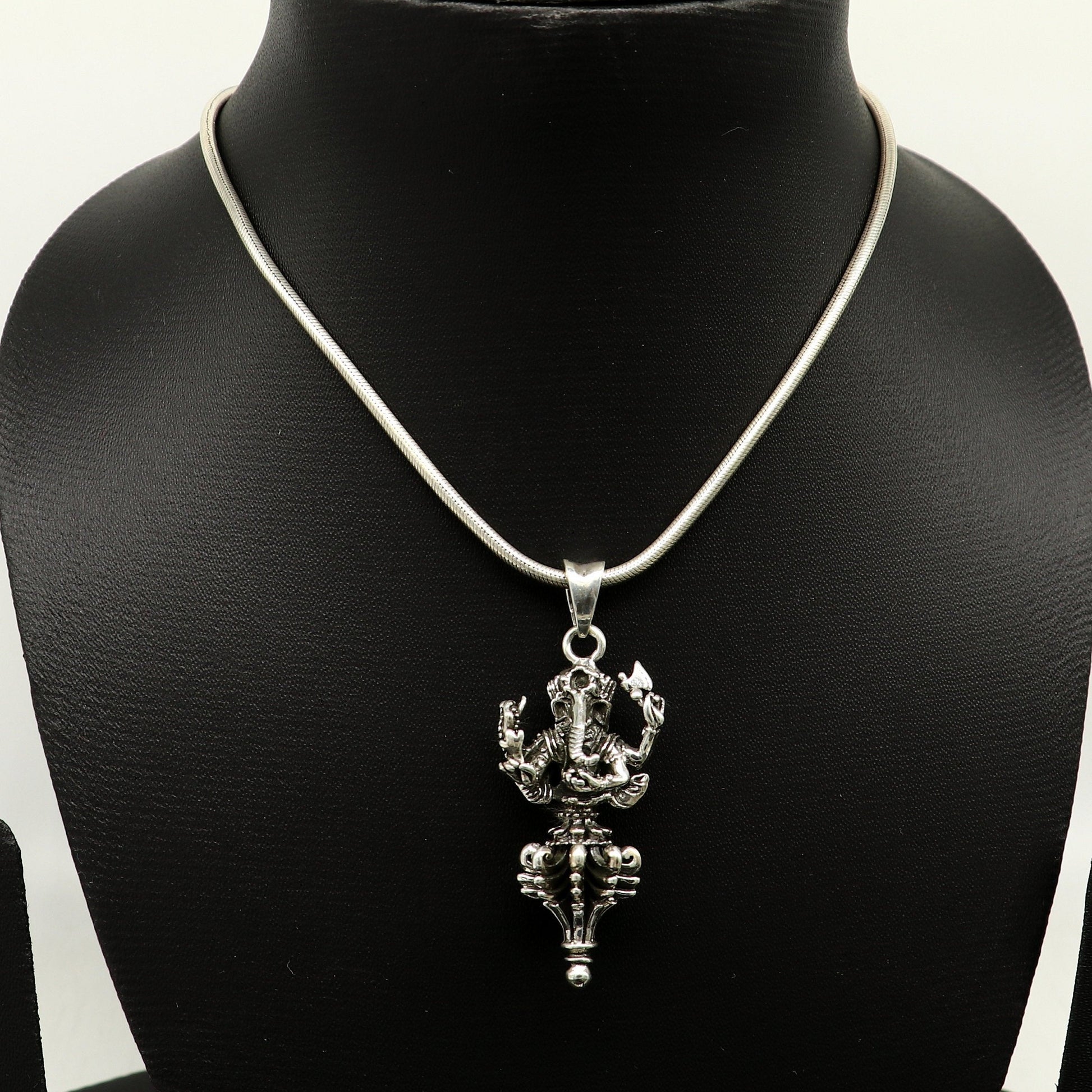 Vintage trendy 925 sterling silver handmade Lord Ganesha pendant, amazing stylish unisex pendant locket personalized jewelry ssp512 - TRIBAL ORNAMENTS
