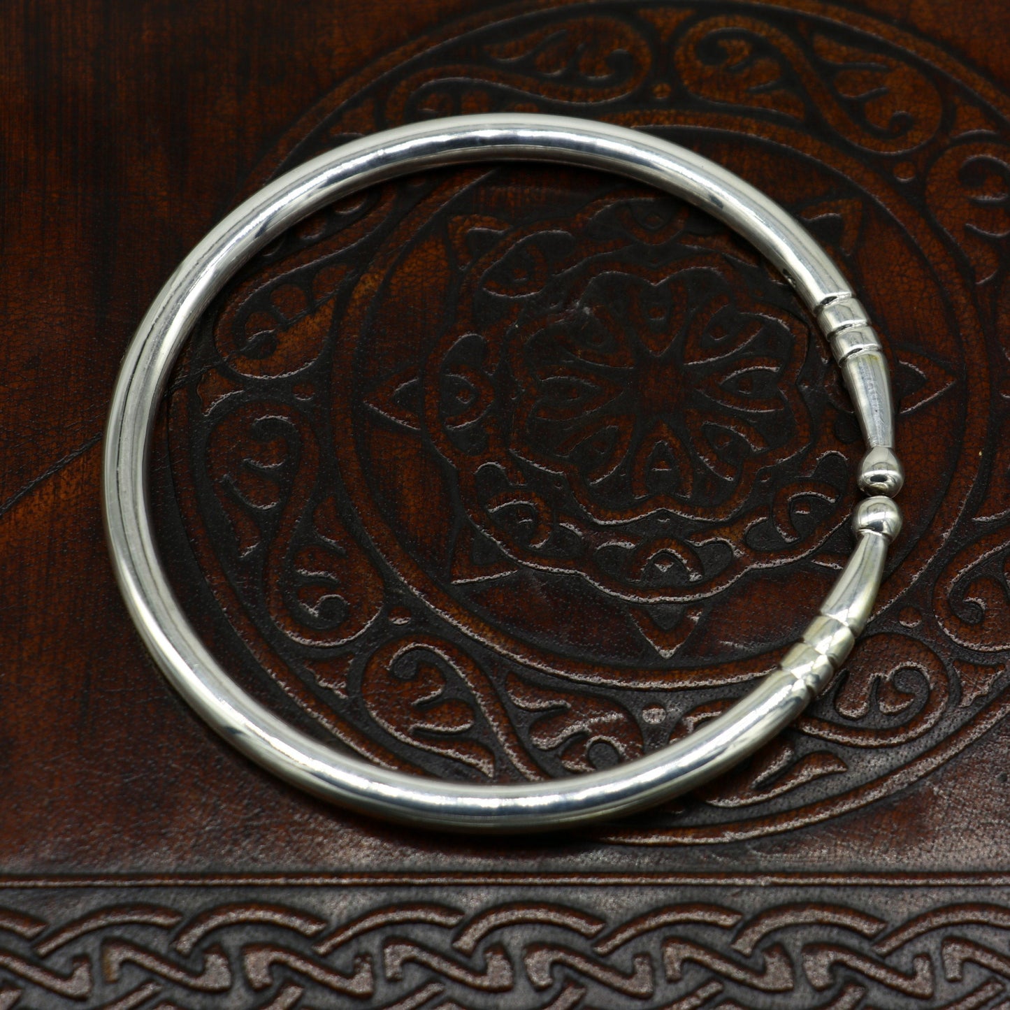 925 sterling silver Superior Quality Graceful Design Glossy Plain solid Bracelet Kada for Men and women's gifting nssk373 - TRIBAL ORNAMENTS