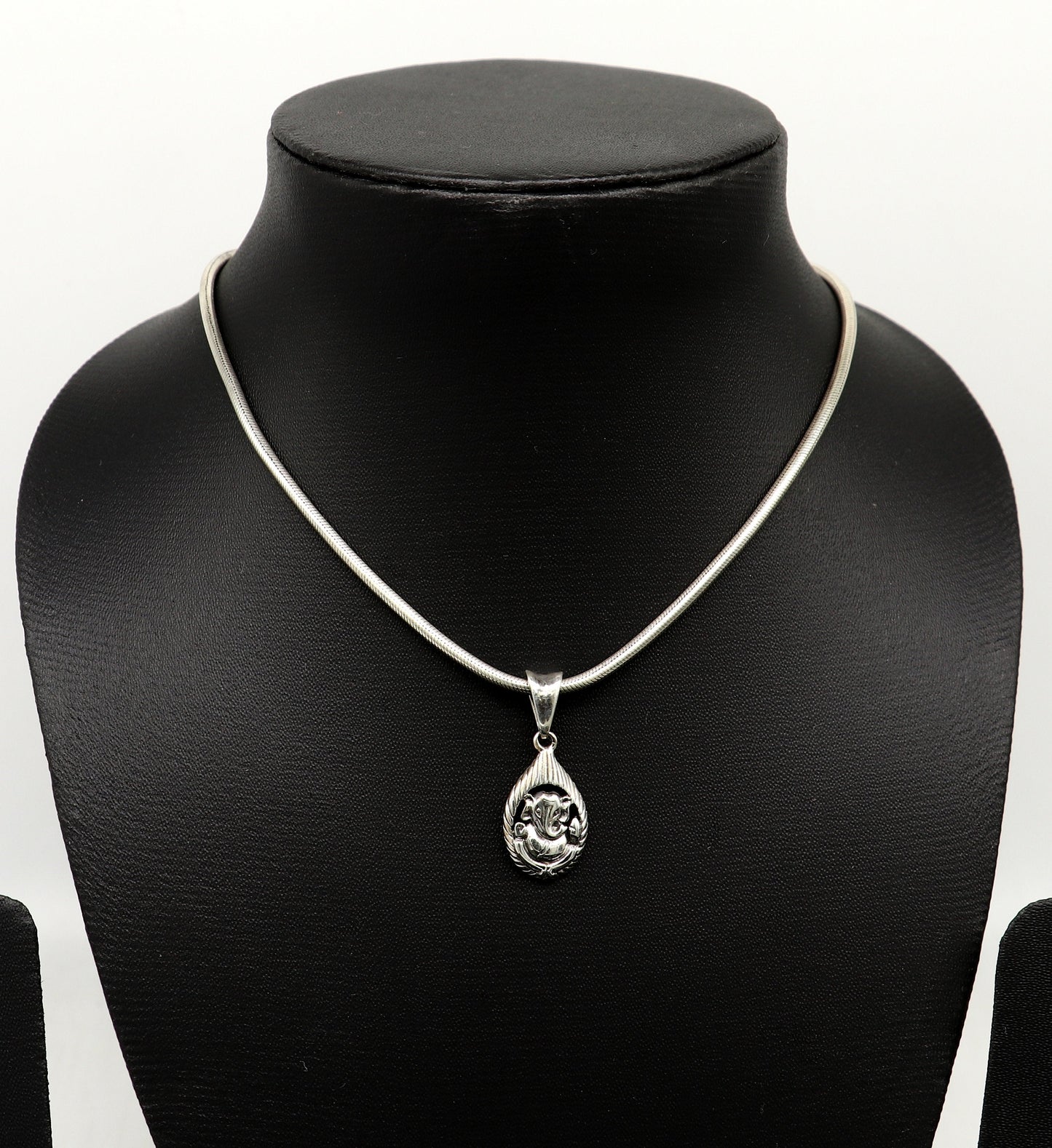 925 sterling silver handmade vintage stylish trendy idol Ganesha pendant , exclusive designer unisex pendant silver locket jewelry ssp434 - TRIBAL ORNAMENTS