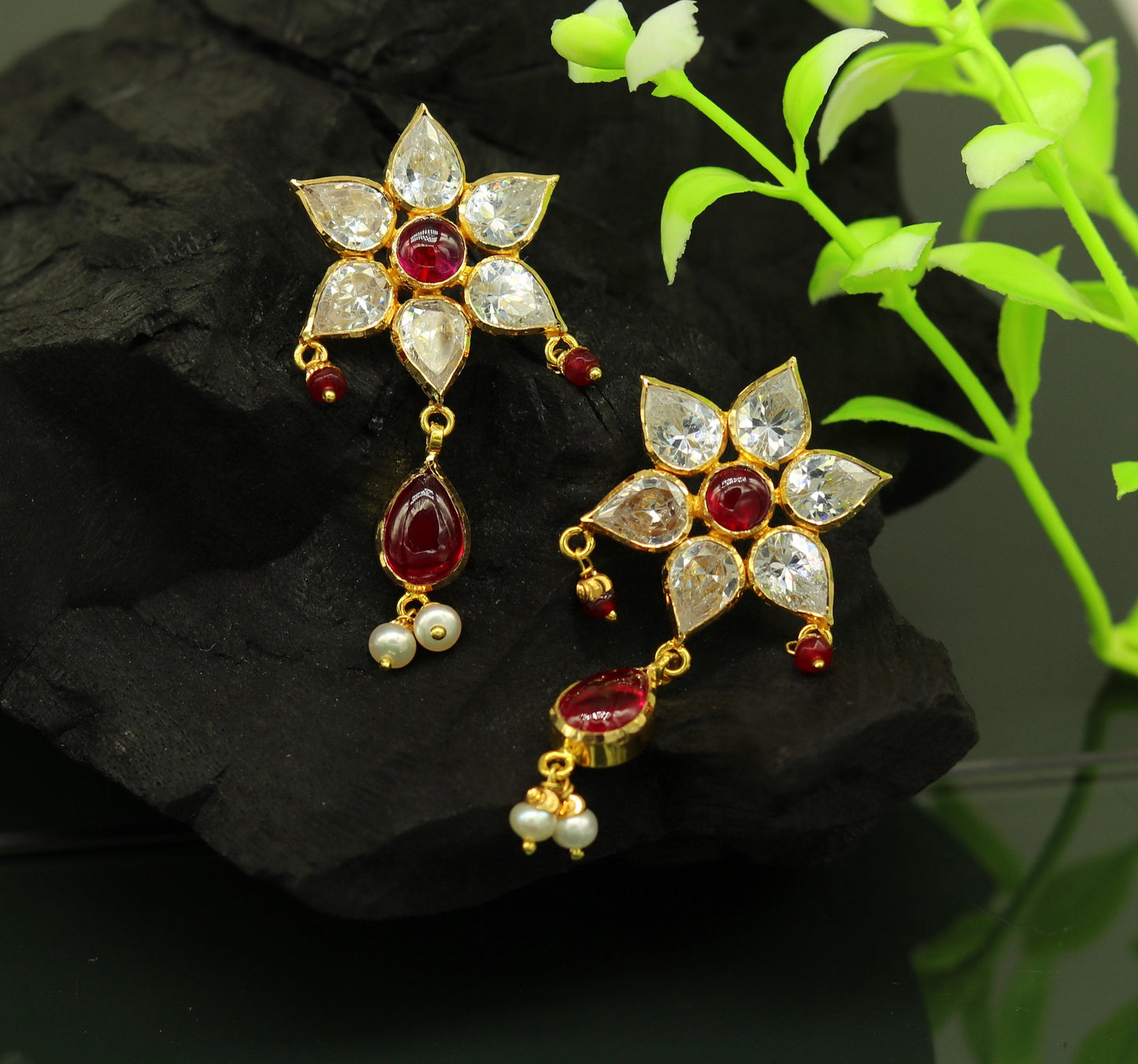 Vintage antique design handmade 22kt yellow gold stud earring bali, amazing customized bridesmaid gifting girl's jewelry from indai er127 - TRIBAL ORNAMENTS