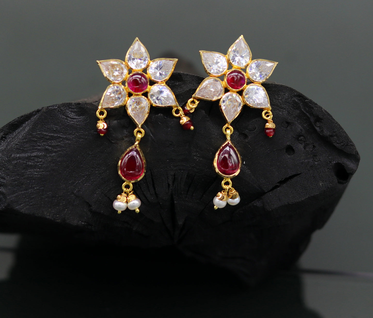 Vintage antique design handmade 22kt yellow gold stud earring bali, amazing customized bridesmaid gifting girl's jewelry from indai er127 - TRIBAL ORNAMENTS