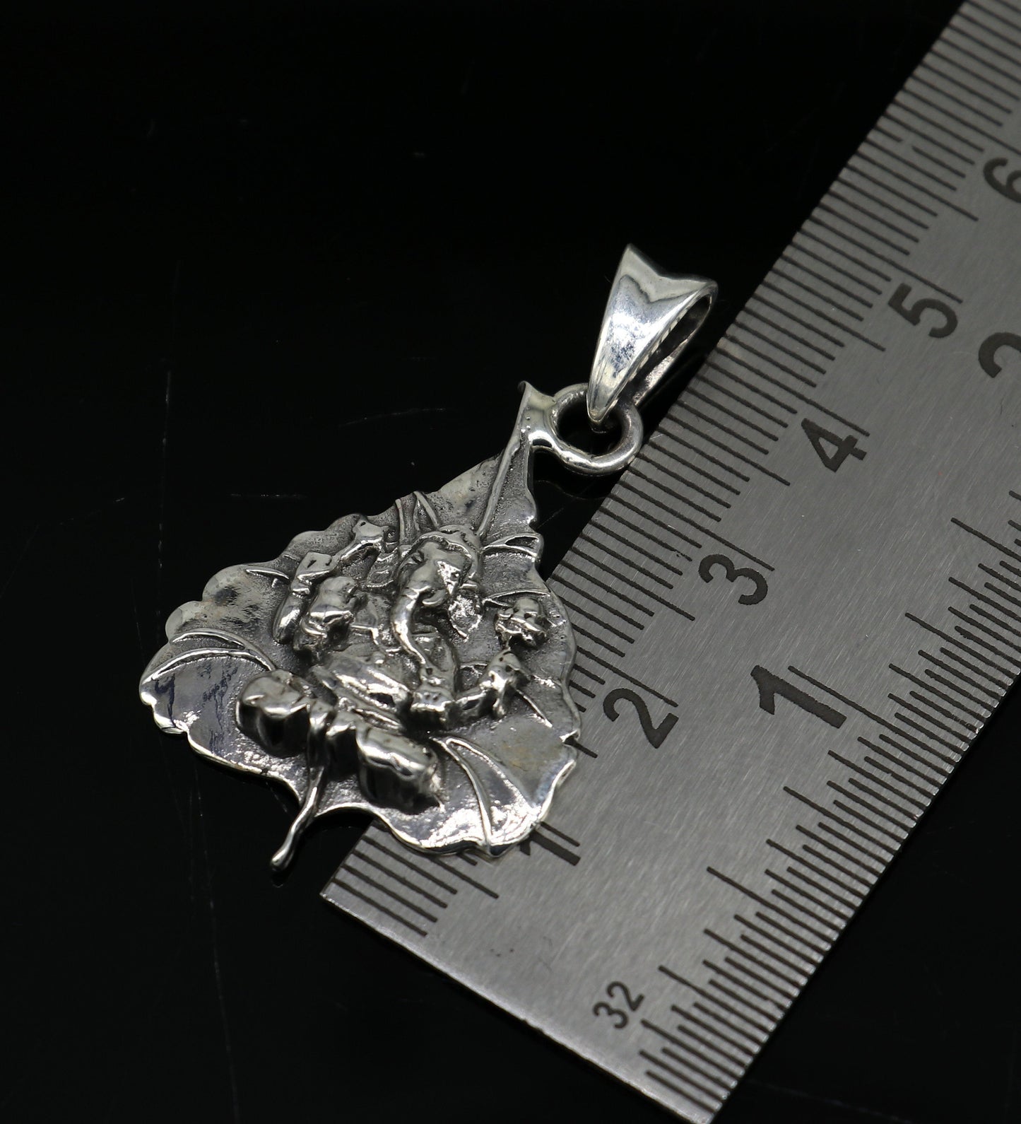 925 sterling silver customize vintage antique style Lord Ganesha Pendant, amazing leaf design stunning pendant unisex gifting jewelry ssp566 - TRIBAL ORNAMENTS
