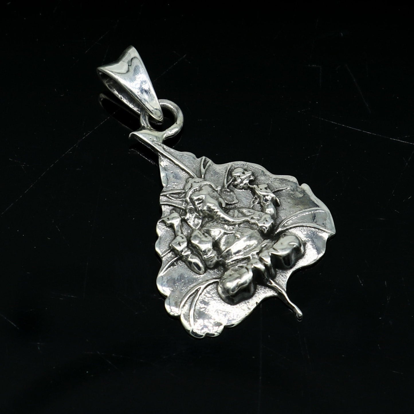 925 sterling silver customize vintage antique style Lord Ganesha Pendant, amazing leaf design stunning pendant unisex gifting jewelry ssp566 - TRIBAL ORNAMENTS