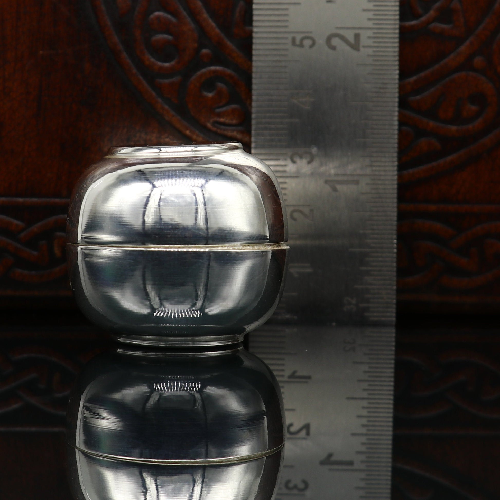 999 fine silver handmade gorgeous small Prasadam bowl or box, trinket box, container box, brides Sindur box, solid silver article sv186 - TRIBAL ORNAMENTS