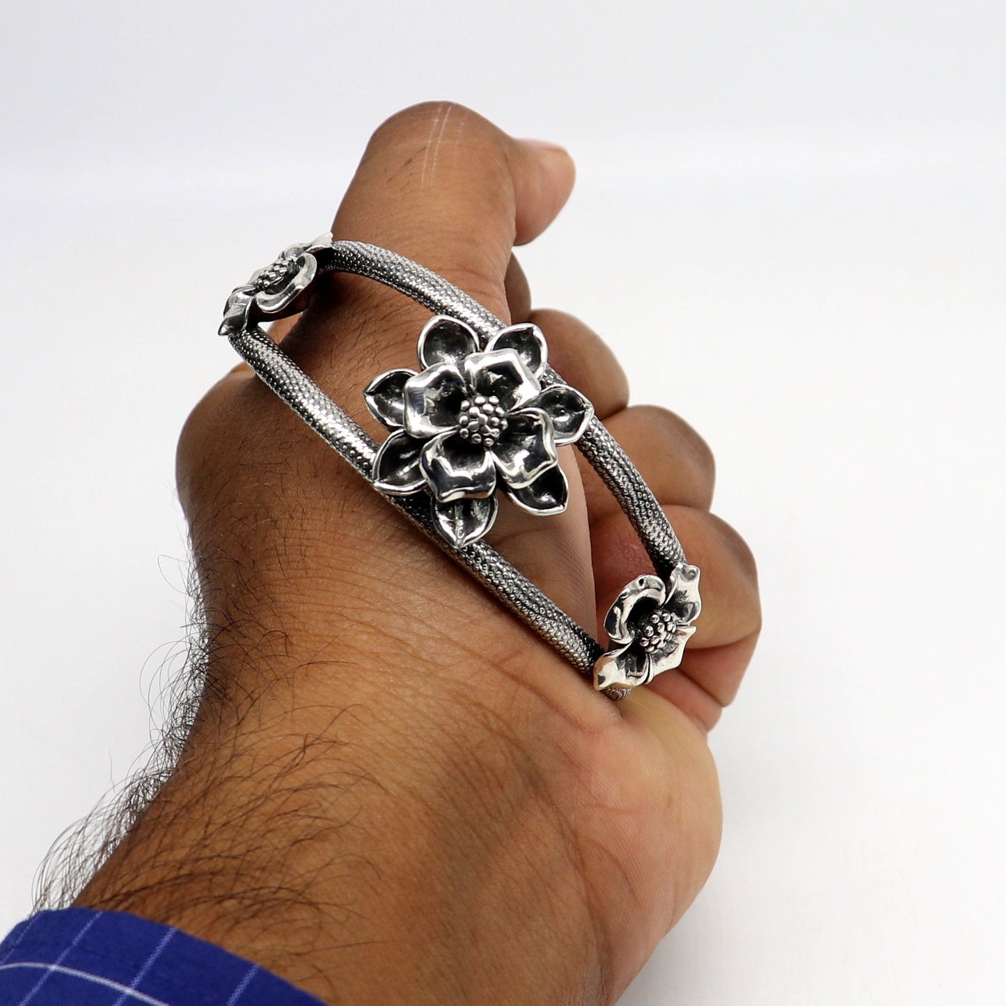 925 sterling silver handmade fabulous flower work vintage design bangle bracelet, excellent traditional style wedding jewelry nba158 - TRIBAL ORNAMENTS