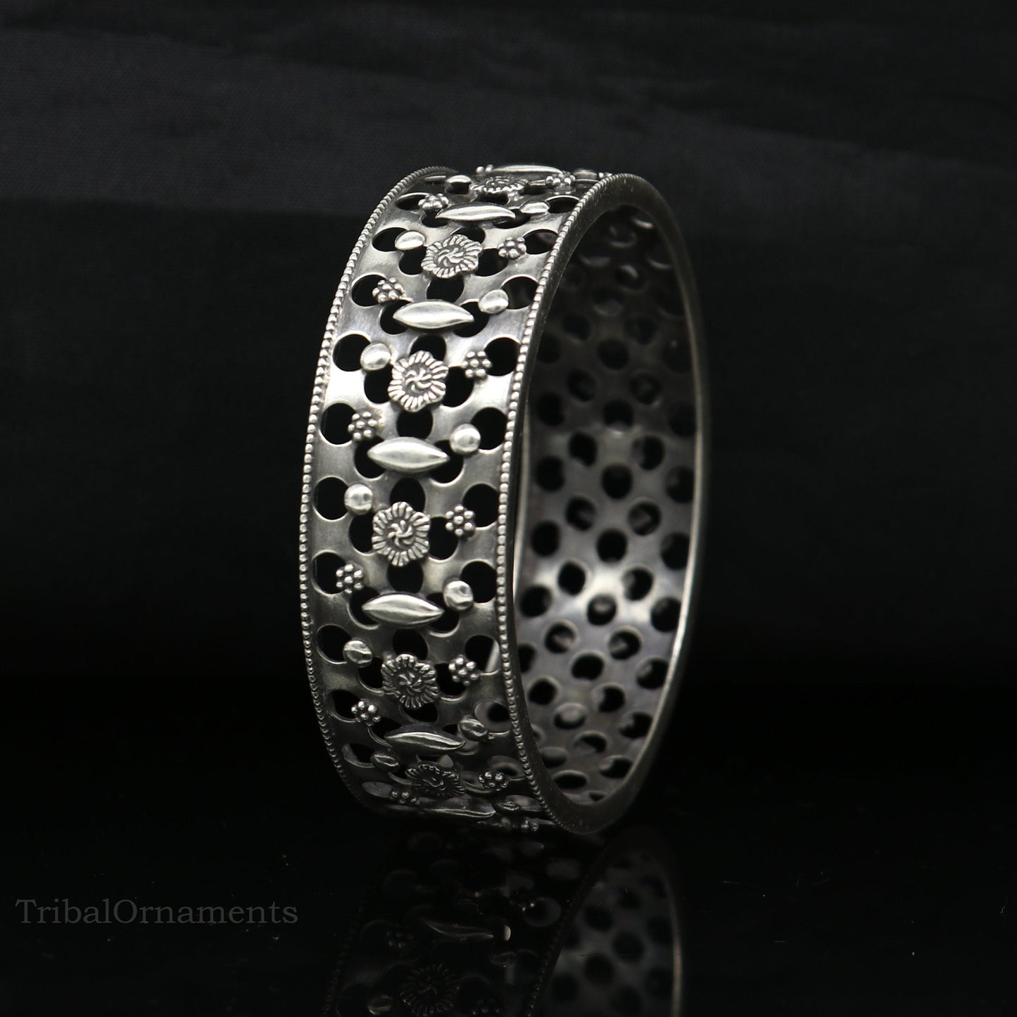 925 sterling silver handmade unique design floral bangle bracelet kada, customized bangle for girls who like vintage tribal style nba154 - TRIBAL ORNAMENTS