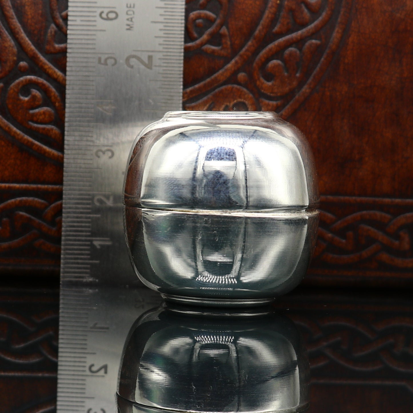 999 fine silver handmade gorgeous small Prasadam bowl or box, trinket box, container box, brides Sindur box, solid silver article sv187 - TRIBAL ORNAMENTS