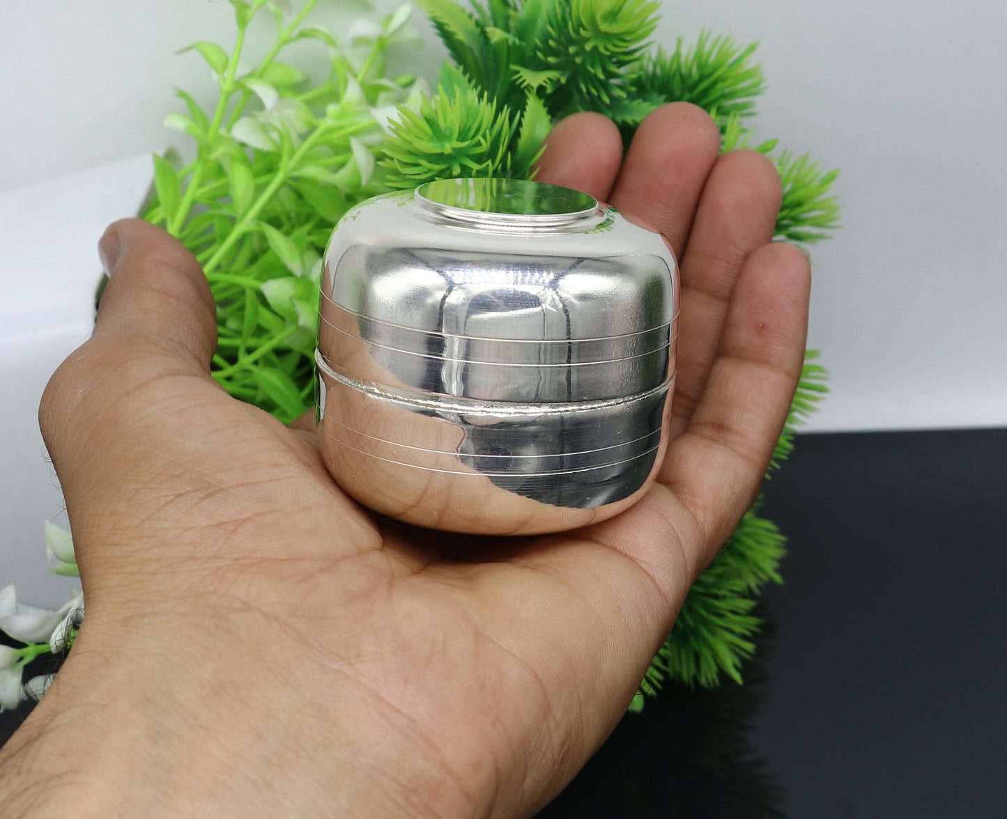 999 fine silver handmade gorgeous small Prasadam bowl or box, trinket box, container box, serving box for god, solid silver article sv188 - TRIBAL ORNAMENTS