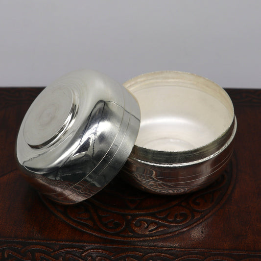 999 fine silver handmade gorgeous small Prasadam bowl or box, trinket box, container box, serving box for god, solid silver article sv188 - TRIBAL ORNAMENTS
