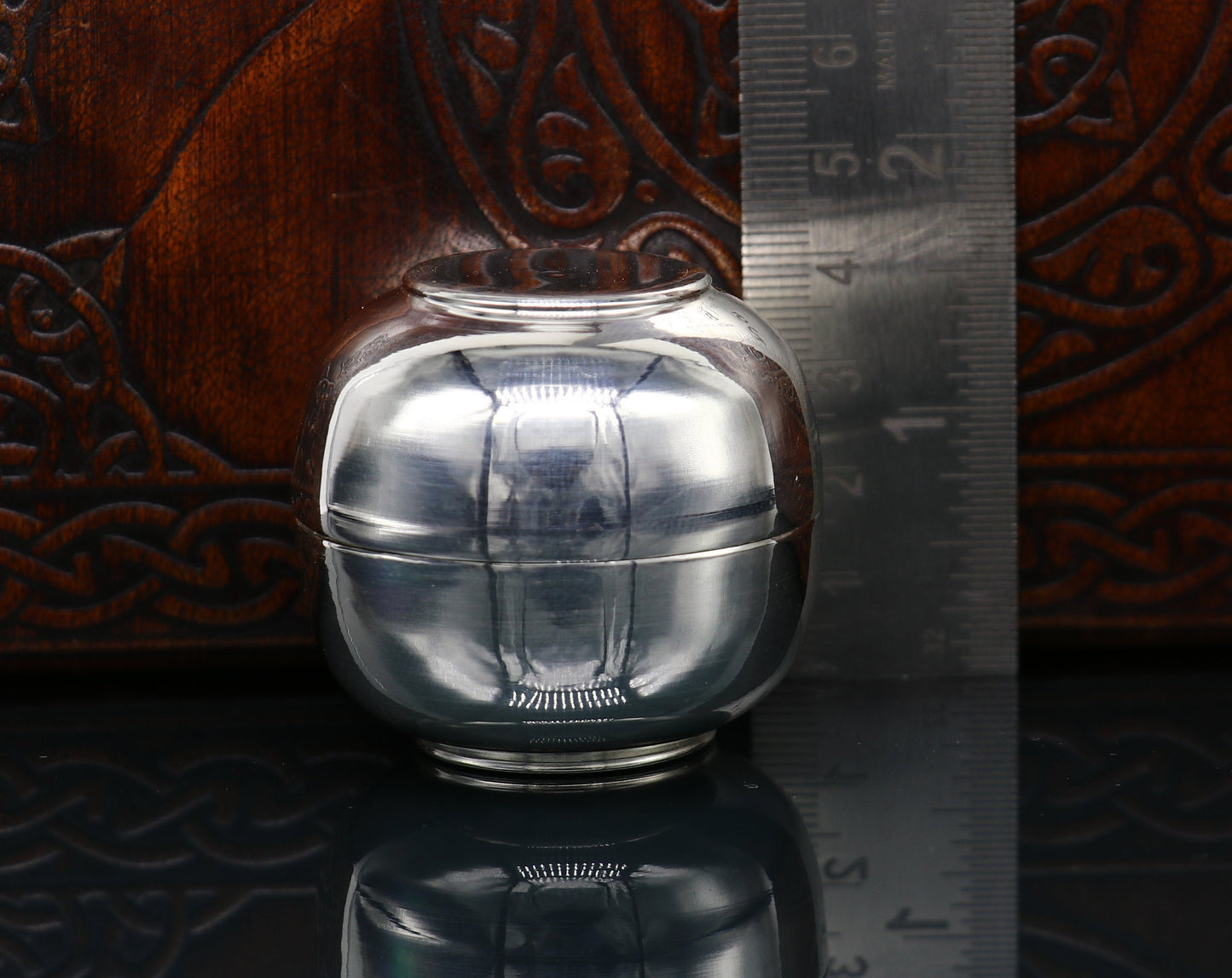 999 fine silver handmade gorgeous small Prasadam bowl or box, trinket box, container box, serving box for god, solid silver article sv189 - TRIBAL ORNAMENTS