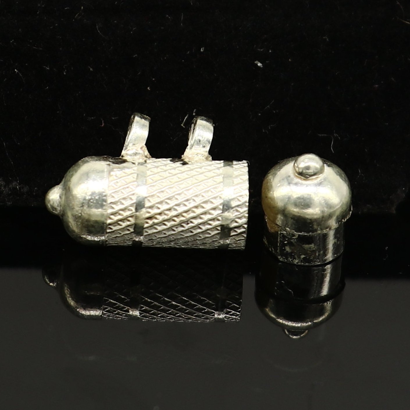 Solid sterling silver handmade gorgeous round shape vintage amulet box pendant, mantra box, silver tabiz , kavacham tribal jewelry ssp687 - TRIBAL ORNAMENTS