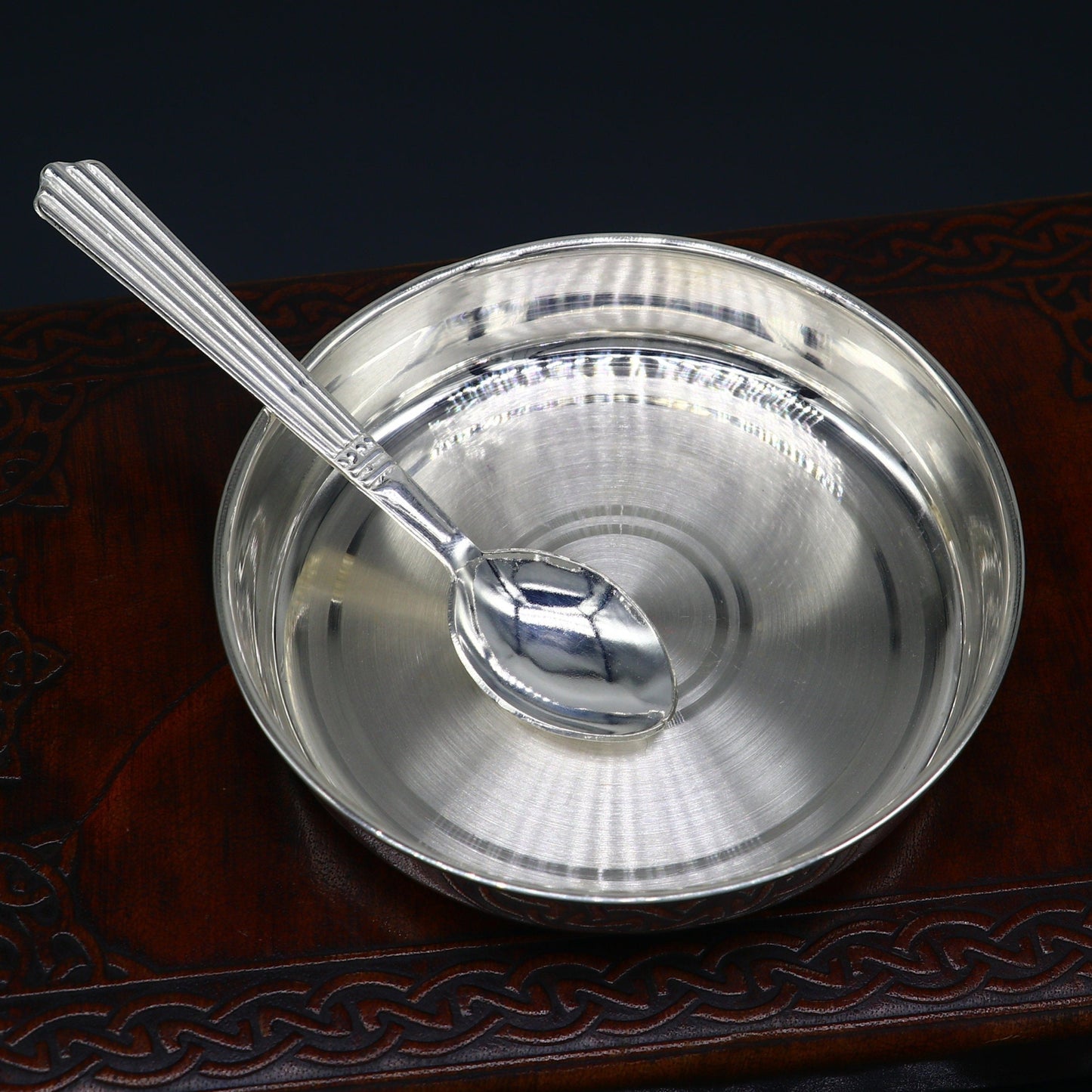 999 fine solid silver handmade tray/ plate for baby food serving, silver vessels, silver utensils,best new born baby gift india sv211 - TRIBAL ORNAMENTS