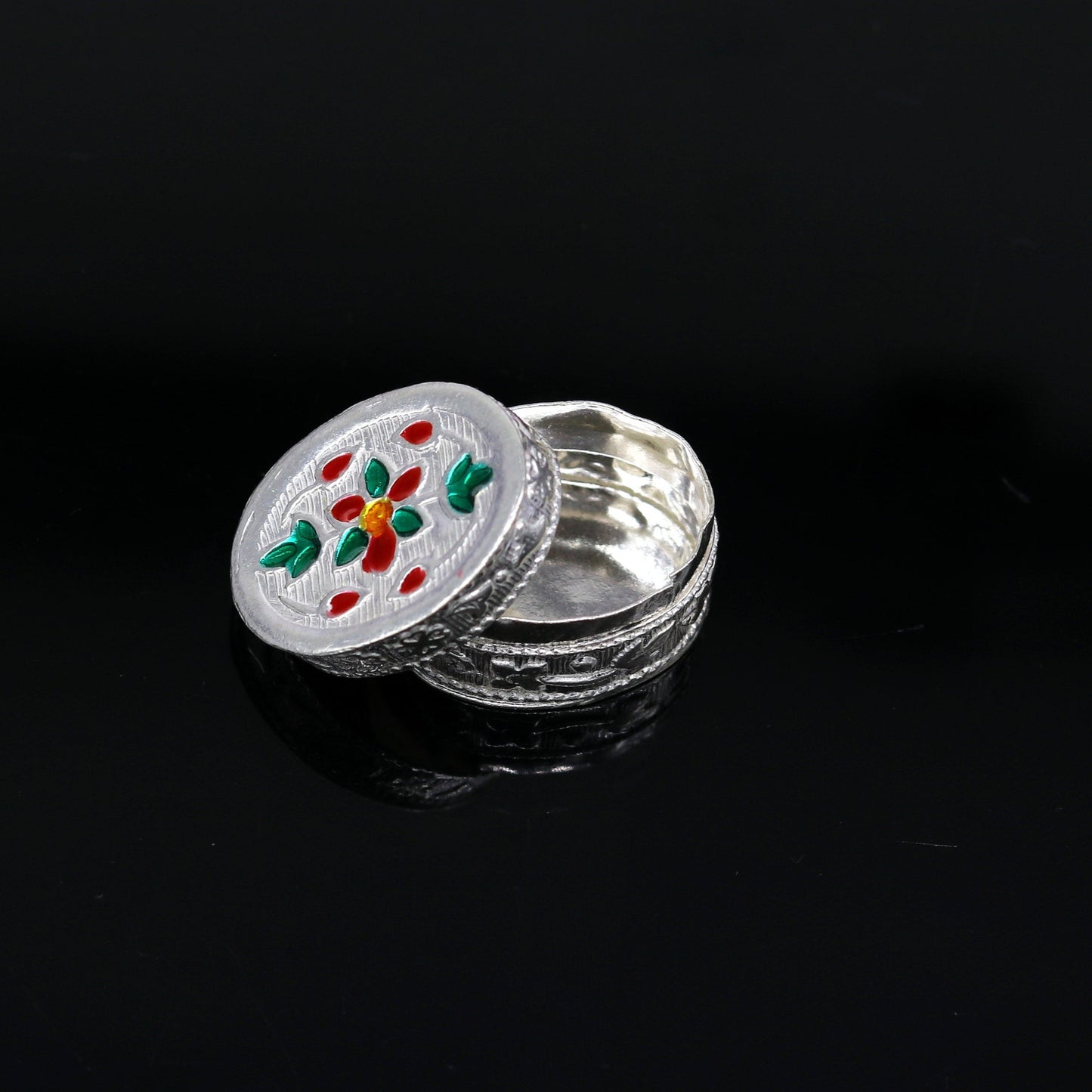 925 sterling silver handmade gorgeous oval shape small trinket box, floral enamel casket box, gifting container box, silver article stb76 - TRIBAL ORNAMENTS