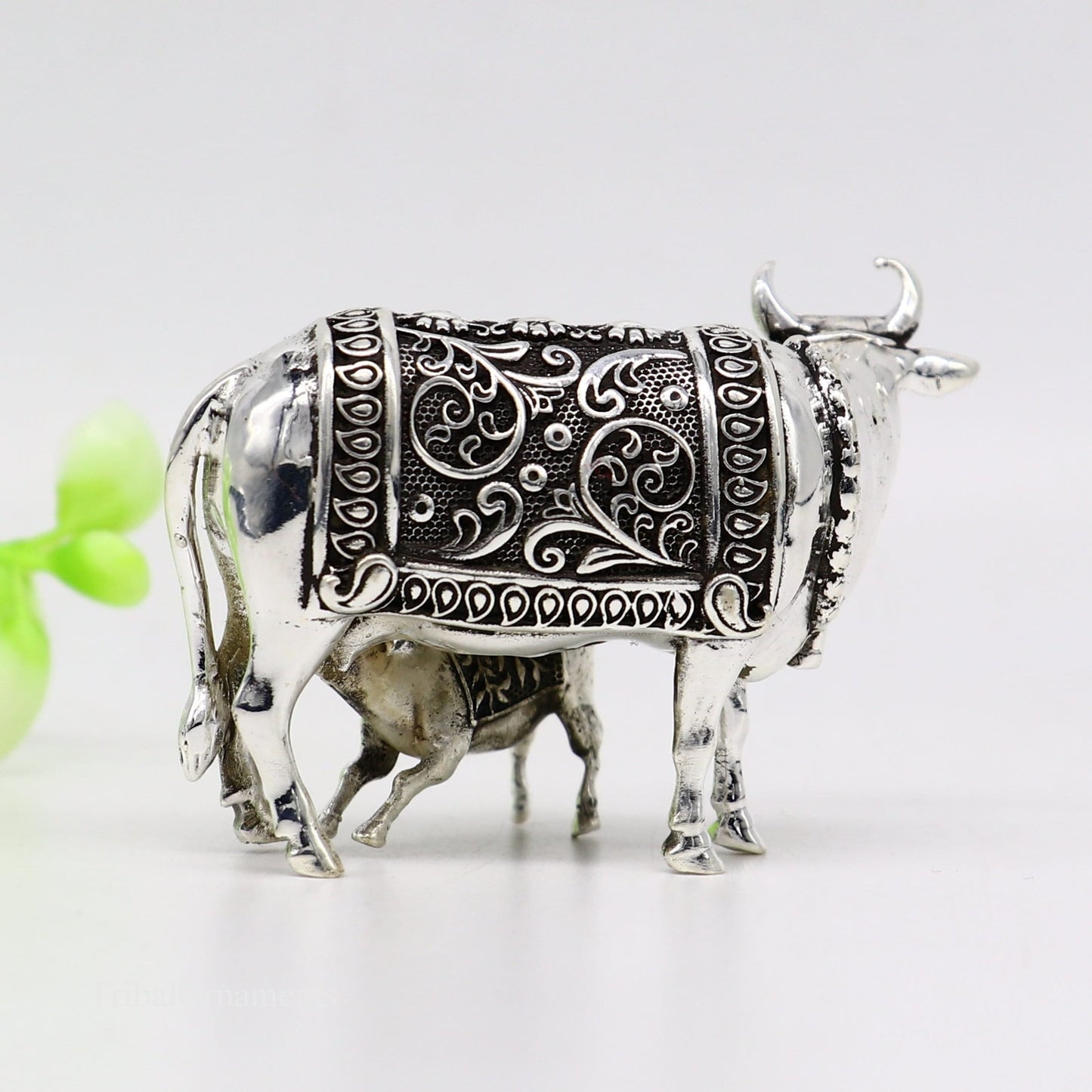 Divine cow with calf 925 sterling silver vintage Nakshi work design Kamdhenu cow, deity's cow, wishing cow, silver worshipping puja stb120 - TRIBAL ORNAMENTS