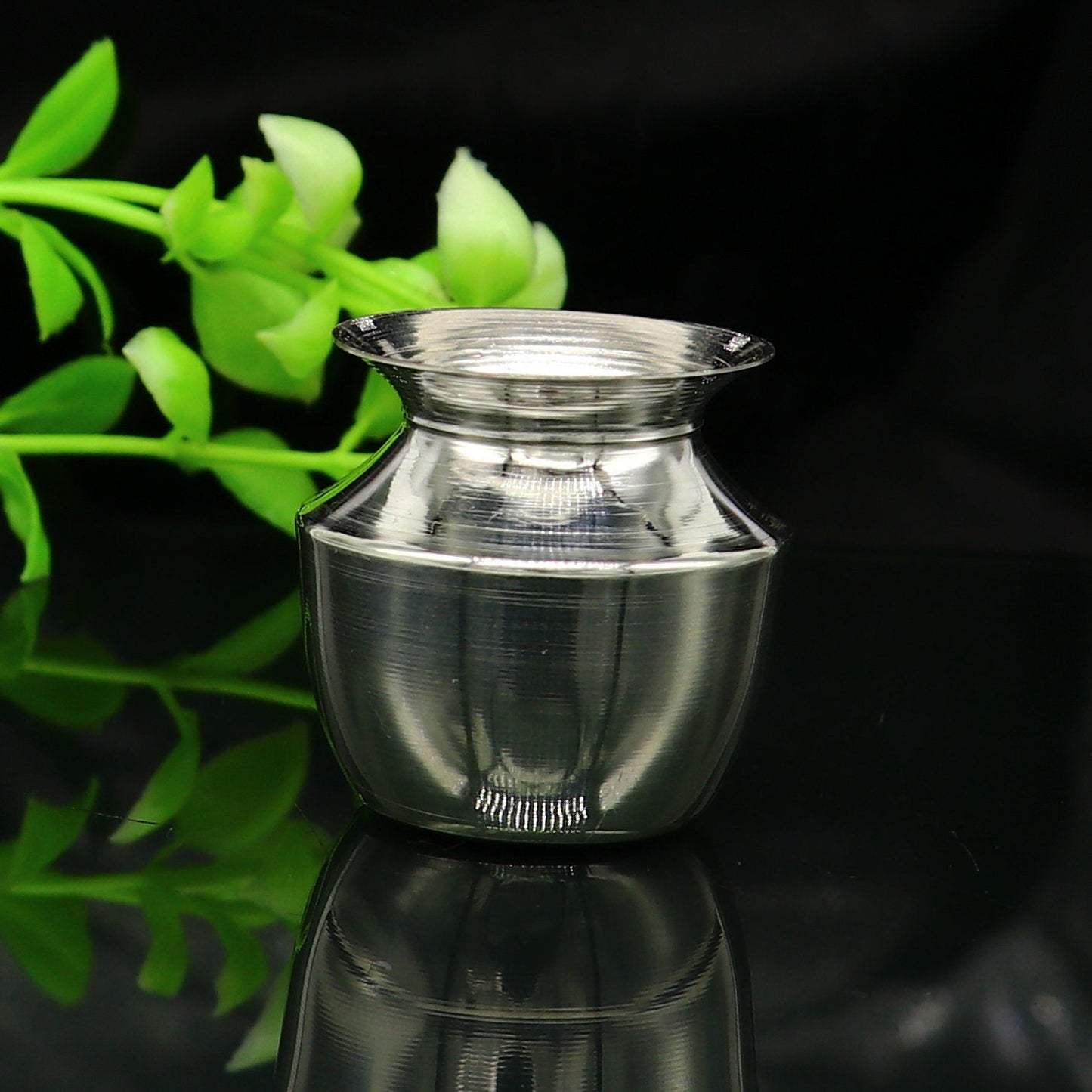 Pure 925 sterling silver handmade plain small Kalash or pot, unique special silver puja article, water or milk kalash pot india sv220 - TRIBAL ORNAMENTS