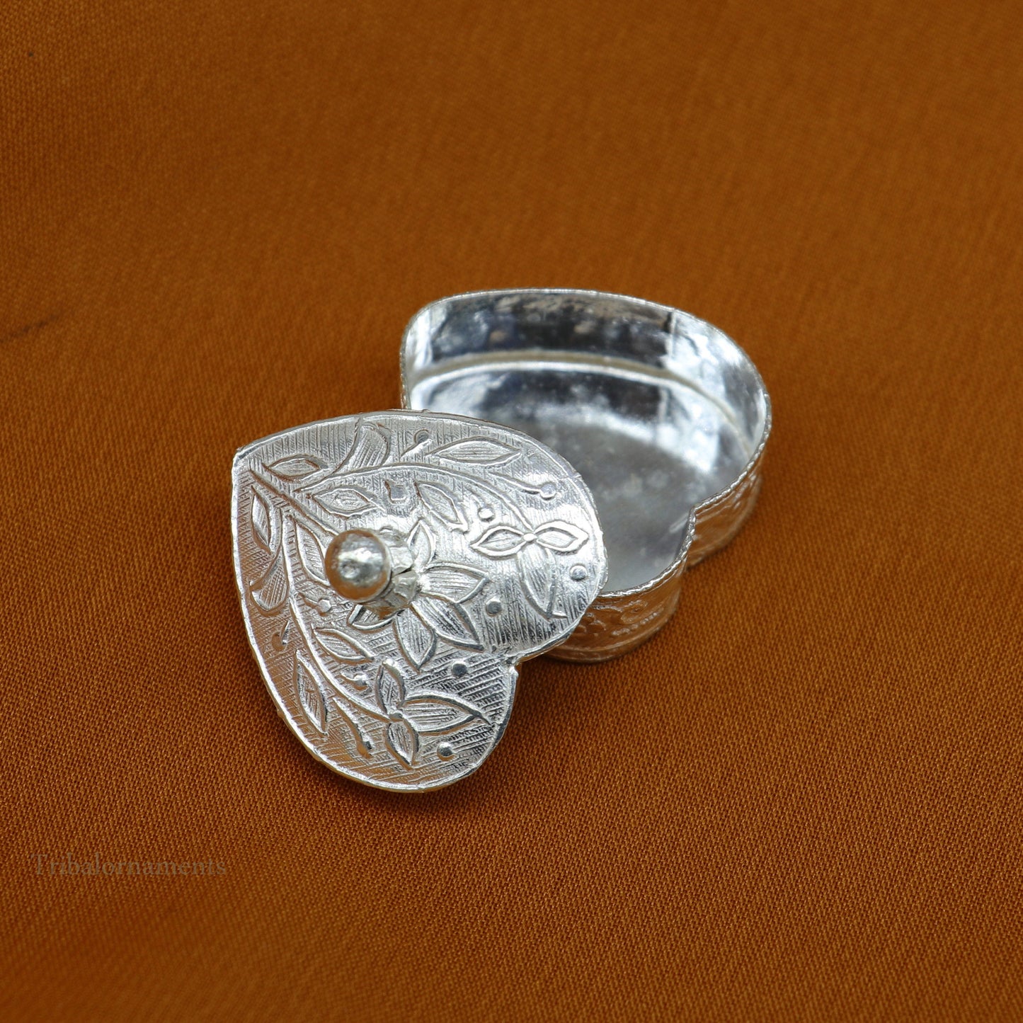 925 sterling silver trinket box, kajal box/casket box bridal heart shape Sindur box collection, container box, eyeliner box gifting stb182 - TRIBAL ORNAMENTS