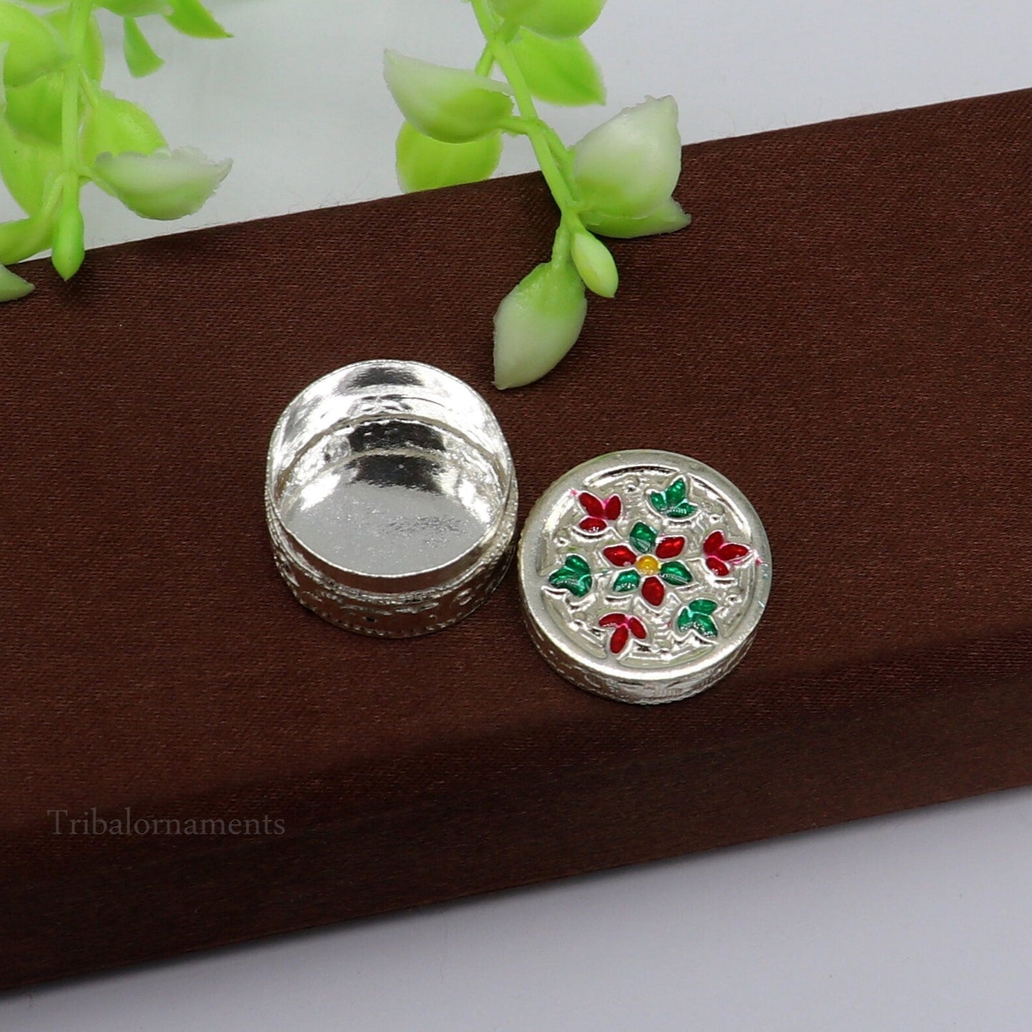 925 sterling silver trinket box, kajal box/casket box bridal round shape box collection, container box, eyeliner box gifting art stb176 - TRIBAL ORNAMENTS